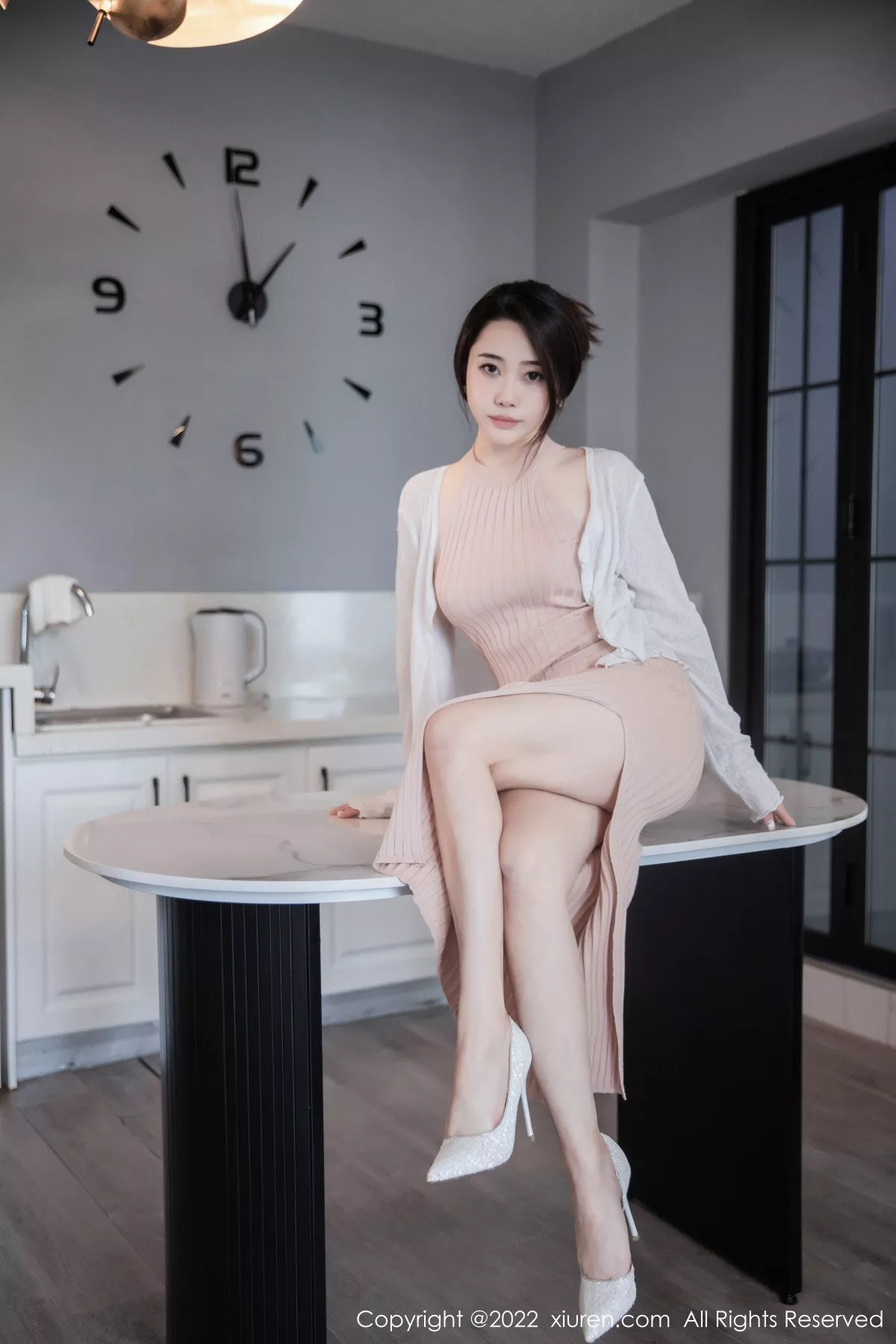 图片[12]-[XiuRen秀人网]第6066期严利娅写真-秀人集