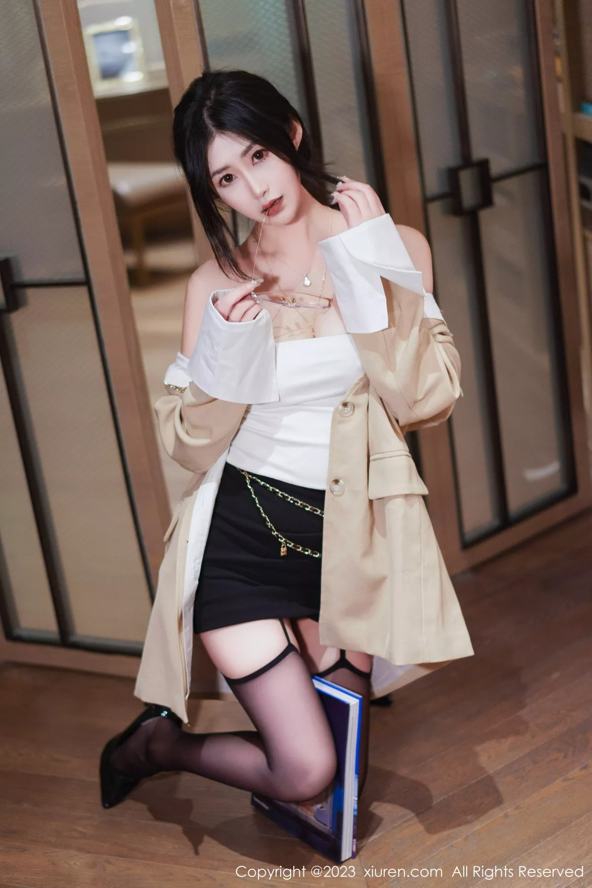 图片[11]-[XiuRen秀人网]第6129期阿姣写真-秀人集