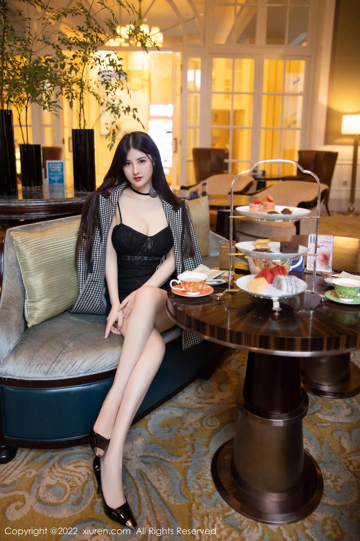 图片[8]-[XiuRen秀人网]第6049期诗诗写真-秀人集