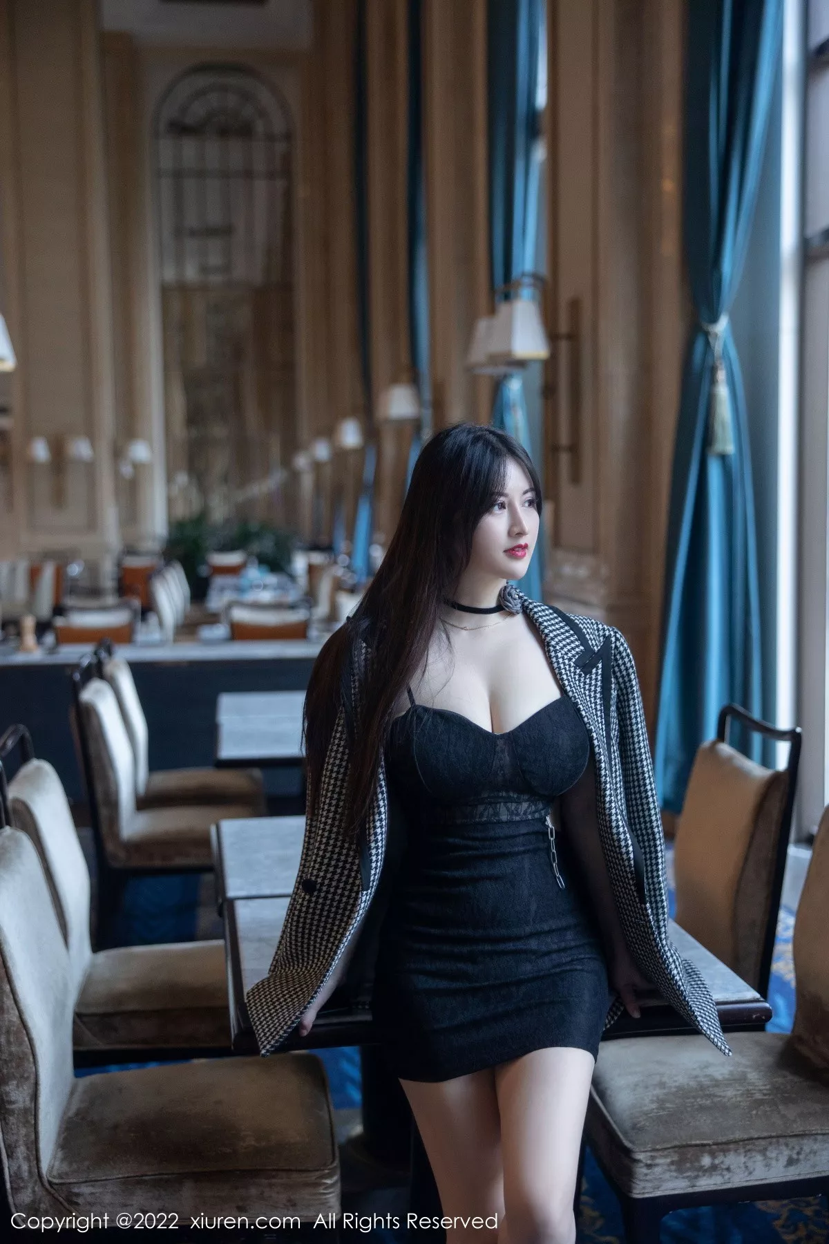 图片[3]-[XiuRen秀人网]第6049期诗诗写真-秀人集