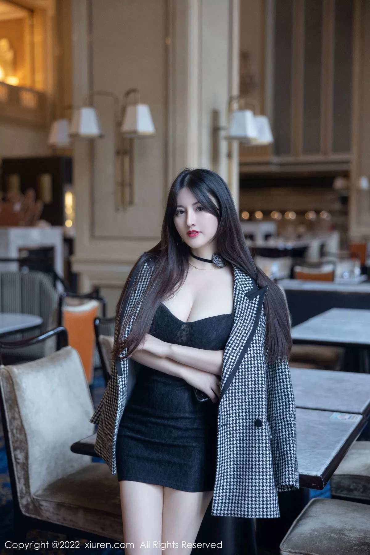 图片[5]-[XiuRen秀人网]第6049期诗诗写真-秀人集