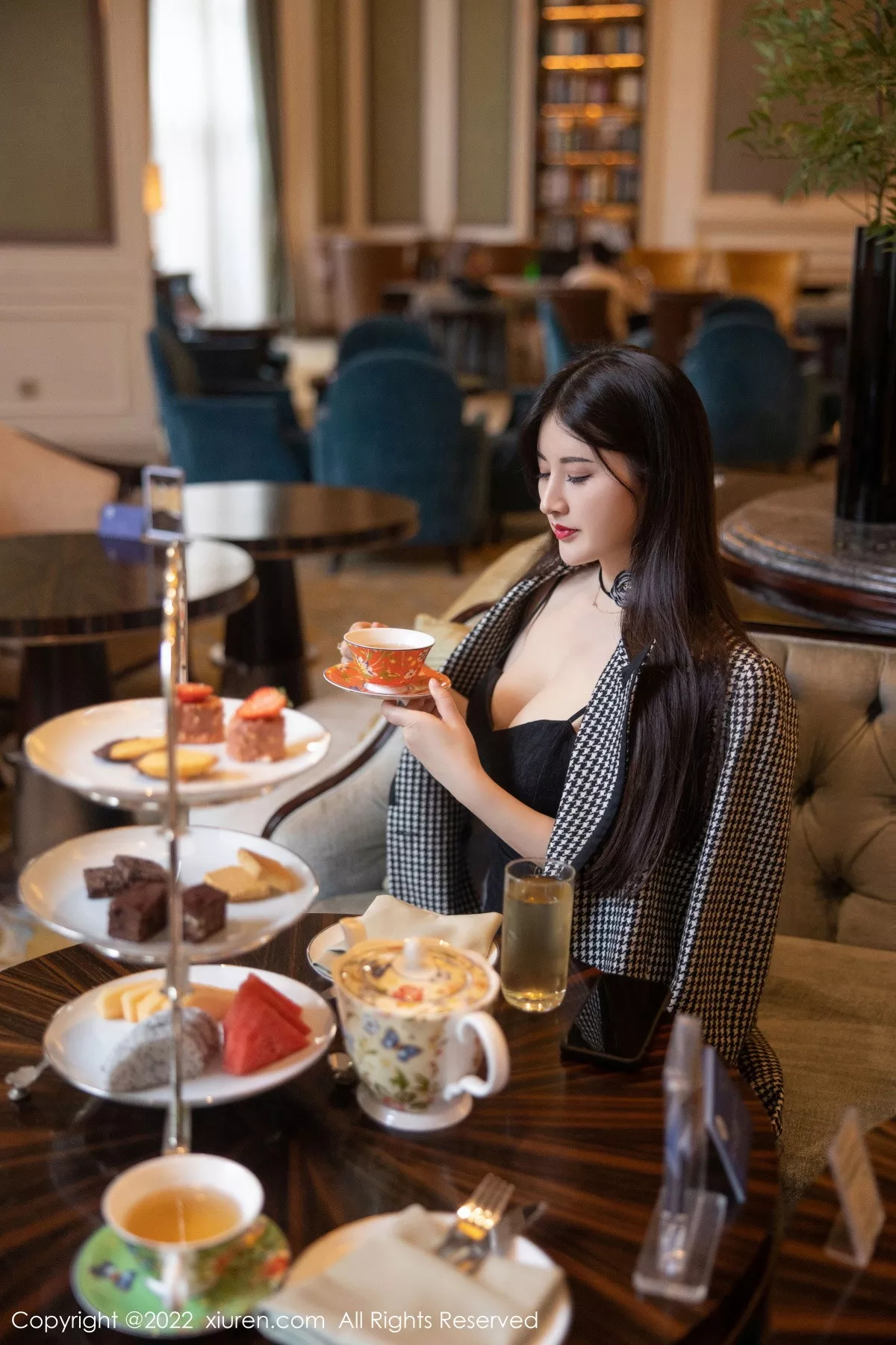 图片[12]-[XiuRen秀人网]第6049期诗诗写真-秀人集