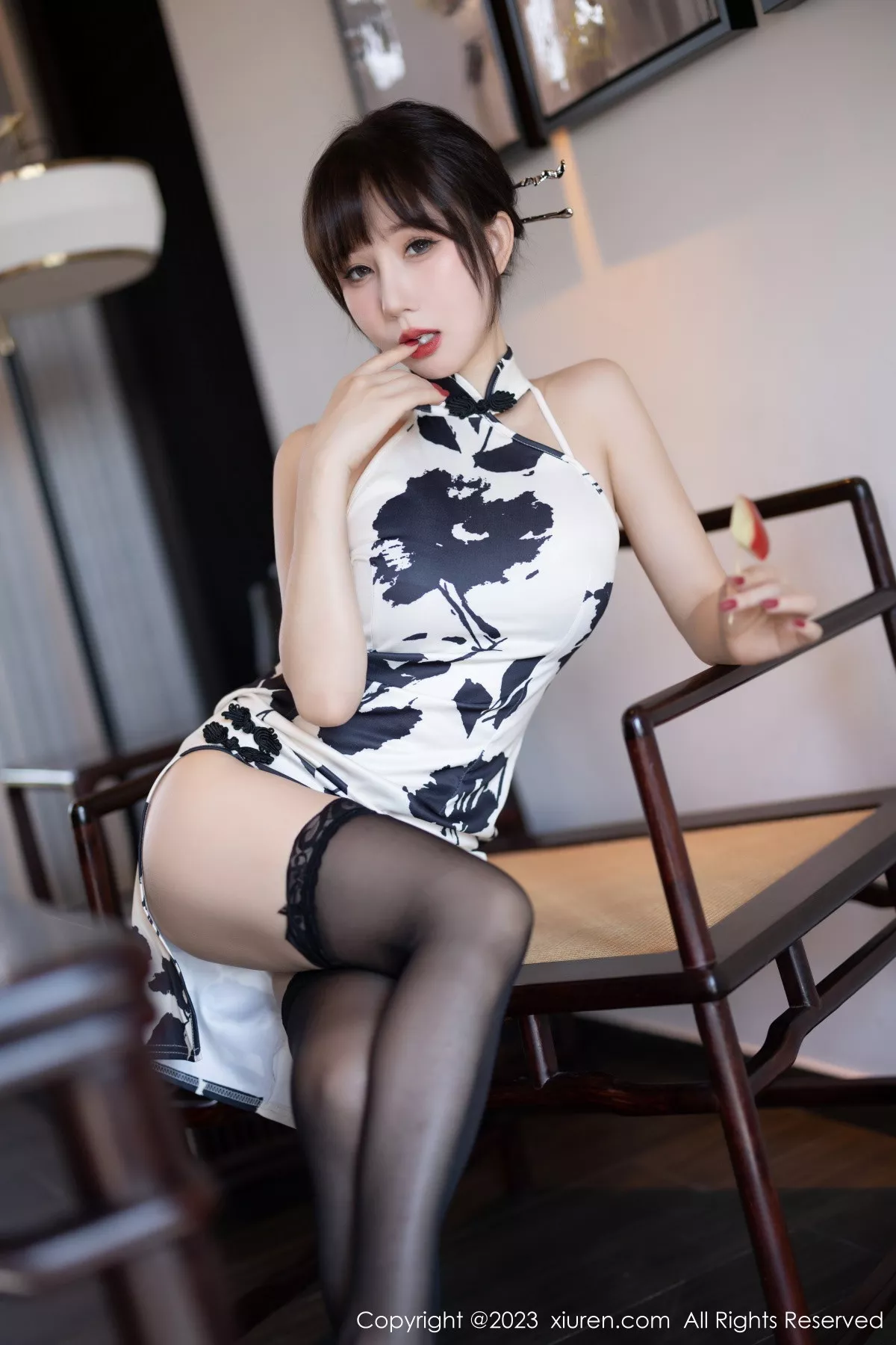 图片[20]-[XiuRen秀人网]第6241期波巧酱写真-秀人集