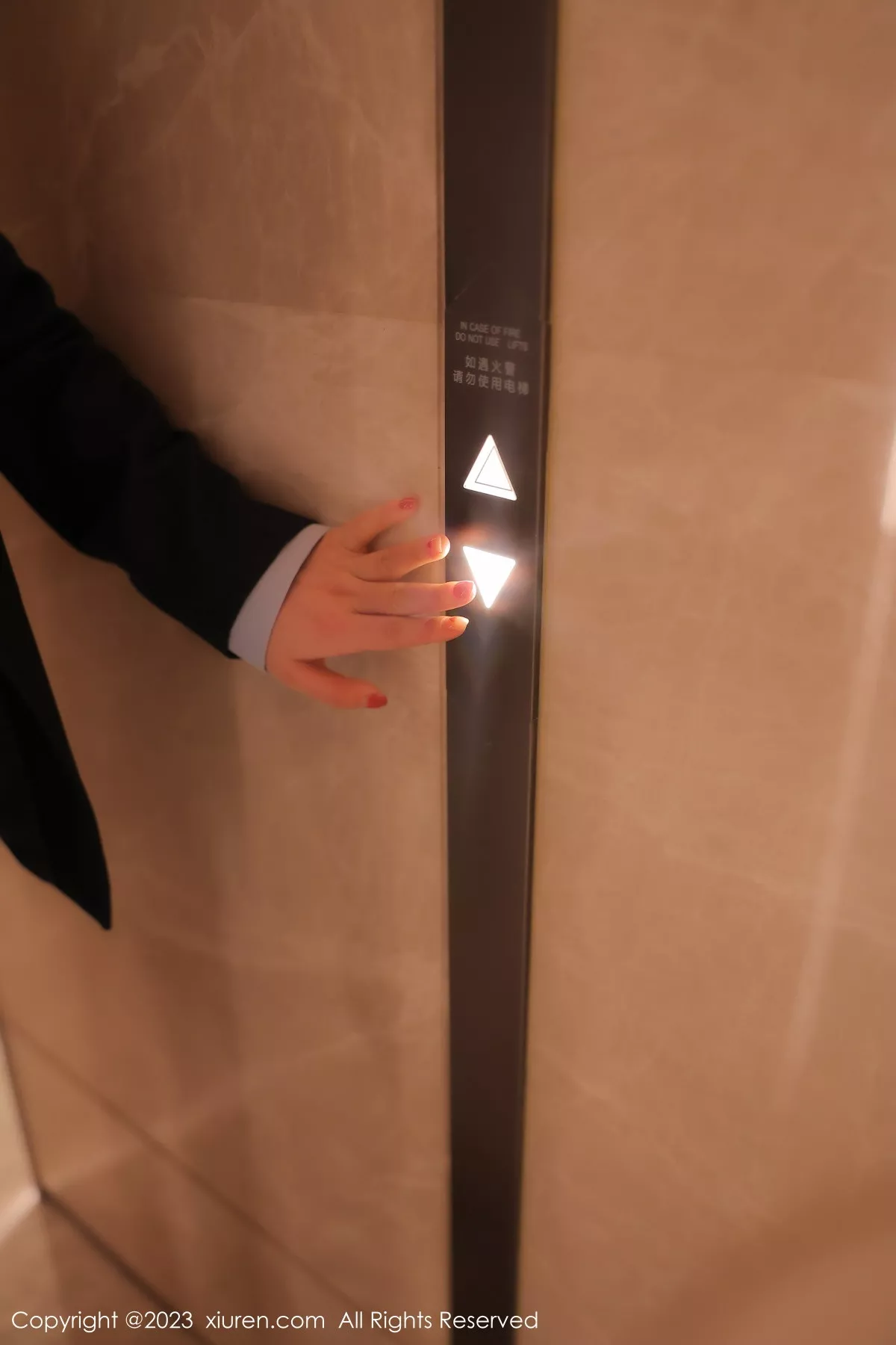 图片[11]-[XiuRen秀人网]第6190期豆瓣酱写真-秀人集