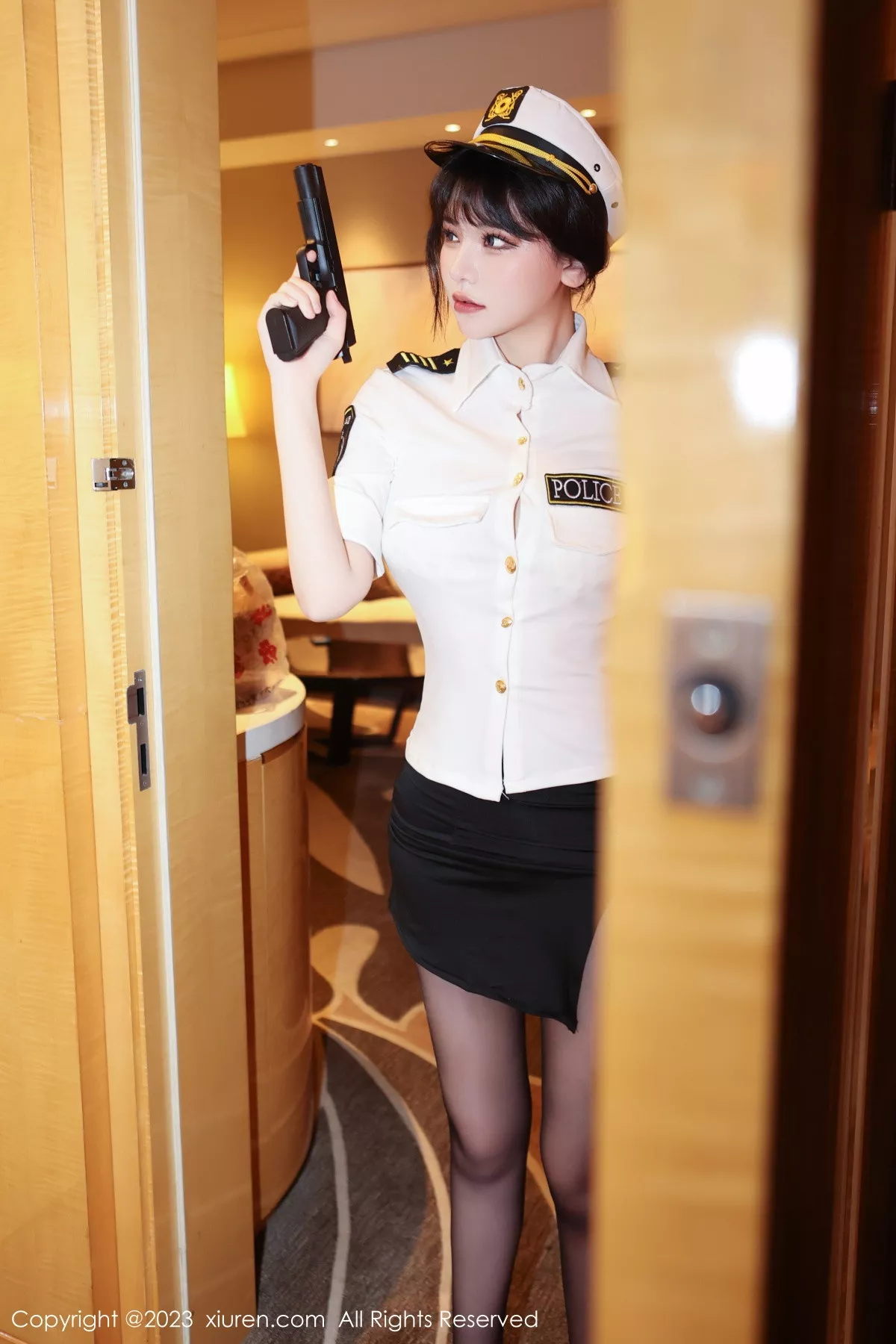 图片[12]-[XiuRen秀人网]第6328期桃桃子写真-秀人集