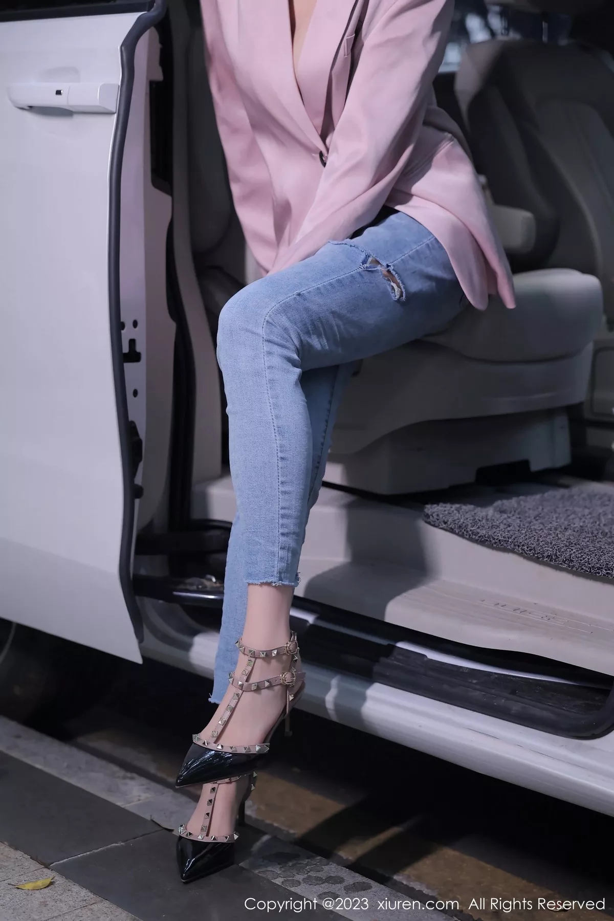 图片[6]-[XiuRen秀人网]第6355期玥儿玥写真-秀人集