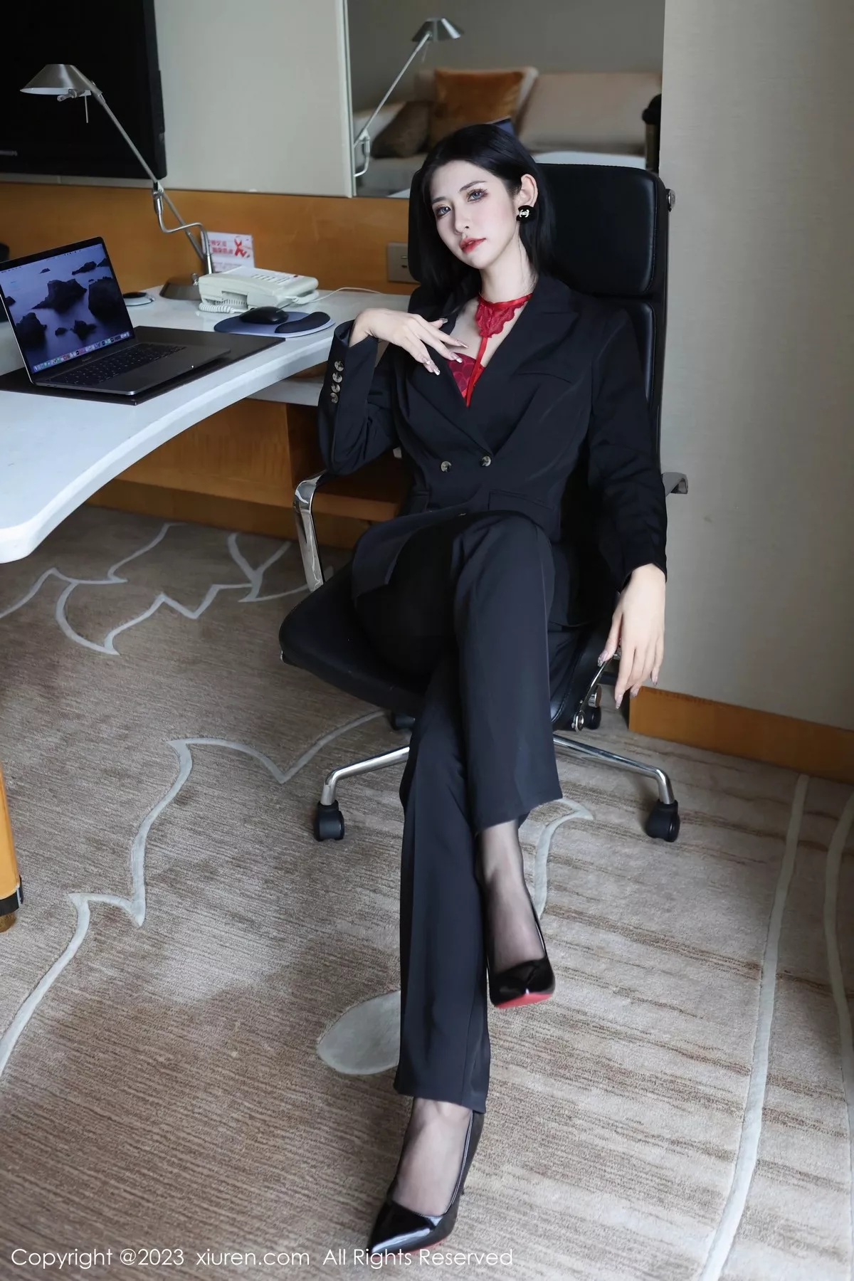 [XiuRen秀人网]第6402期依娜写真-秀人集