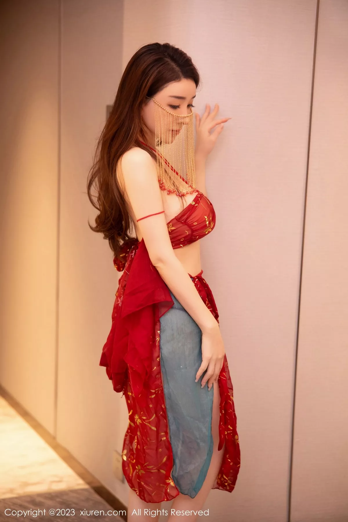 图片[5]-[XiuRen秀人网]第6412期雨儿写真-秀人集