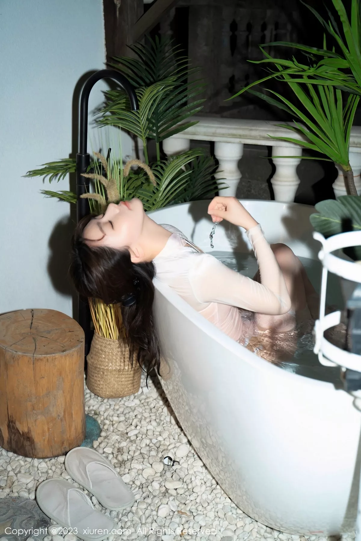 图片[49]-[XiuRen秀人网]第6489期婠婠么写真-秀人集