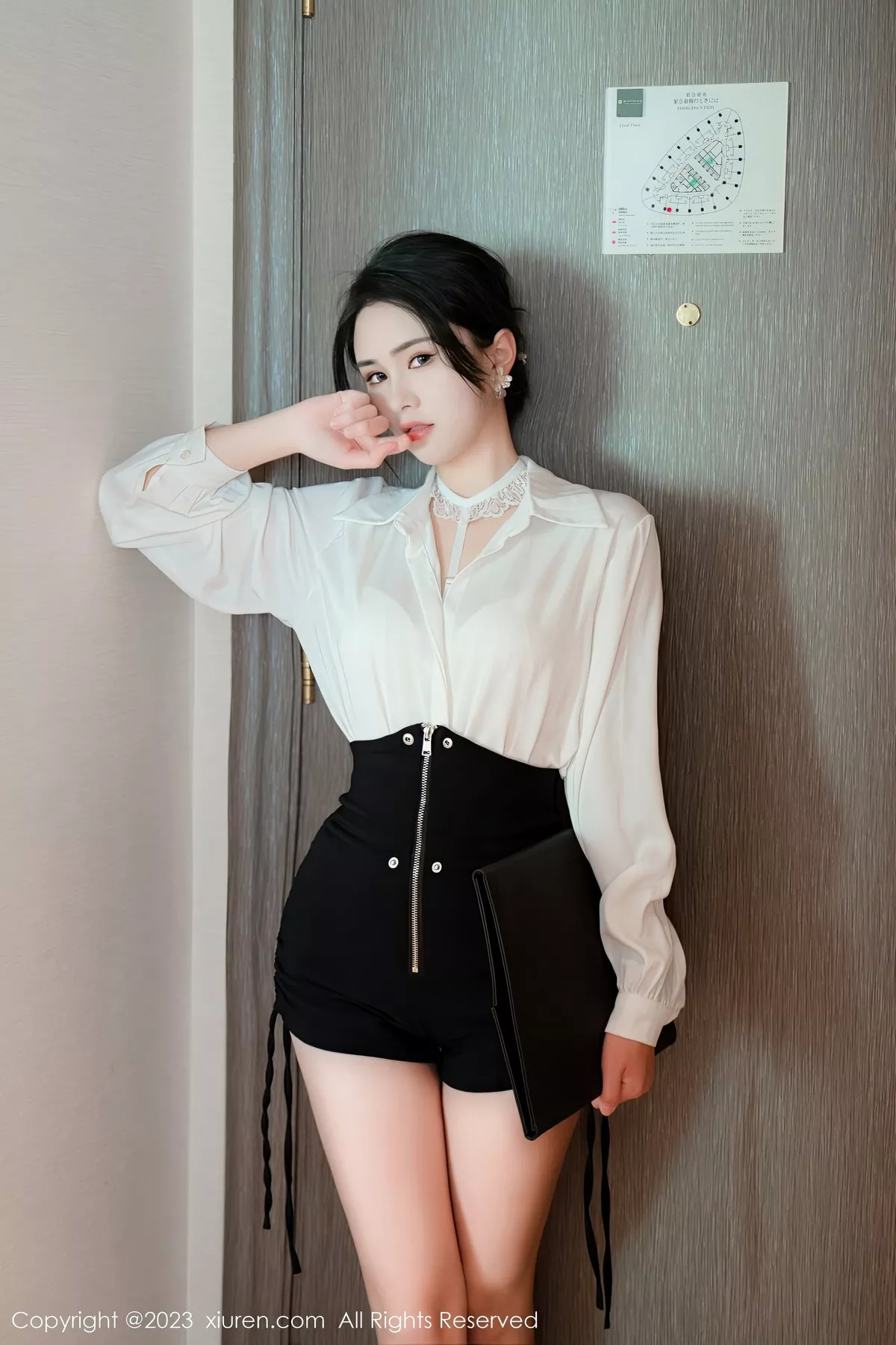 图片[13]-[XiuRen秀人网]第6520期艾希儿写真-秀人集