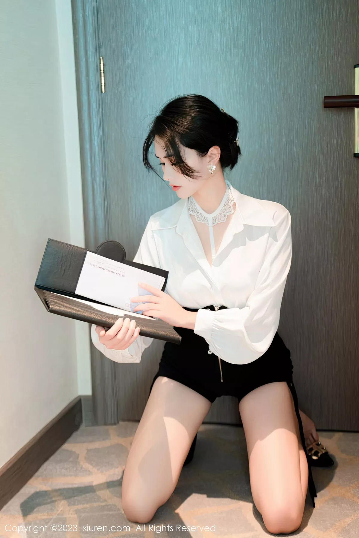 图片[16]-[XiuRen秀人网]第6520期艾希儿写真-秀人集