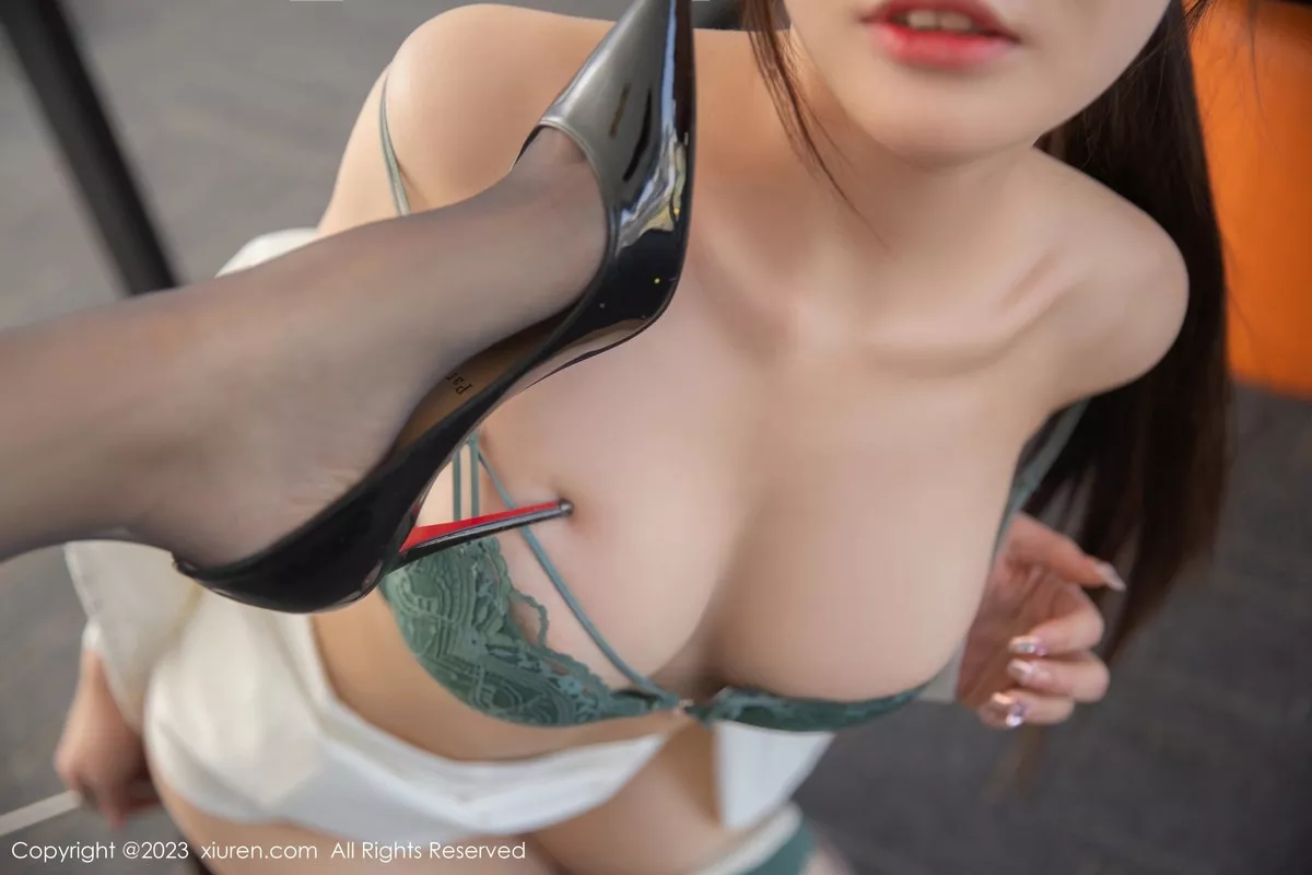 图片[41]-[XiuRen秀人网]第6563期媛媛酱写真-秀人集