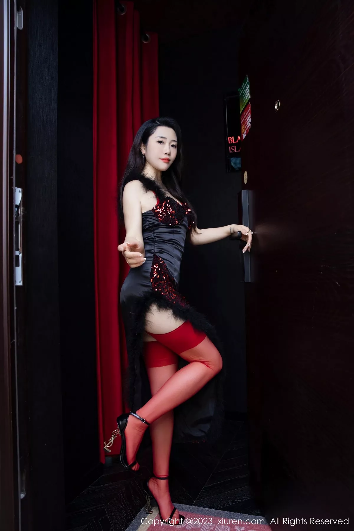 图片[11]-[XiuRen秀人网]第6587期严利娅写真-秀人集