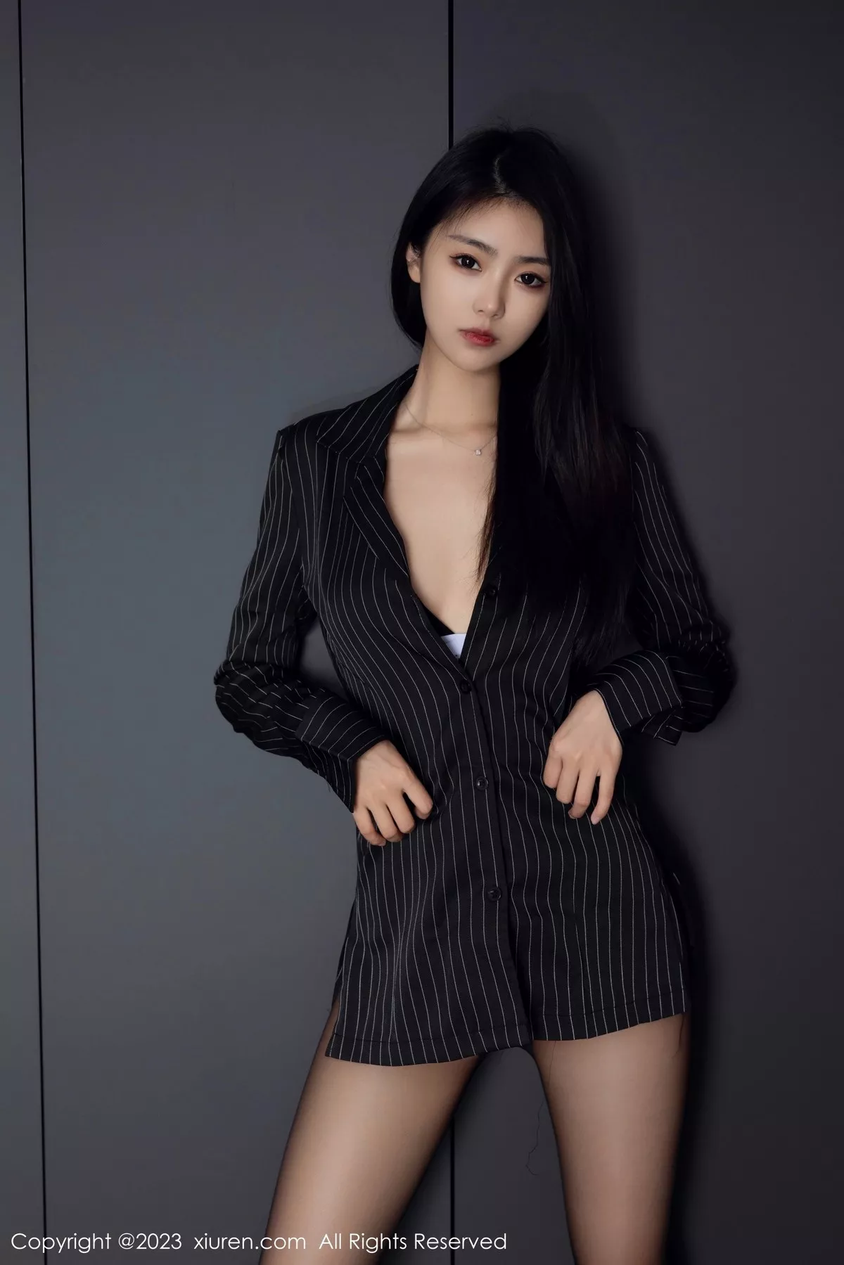 图片[4]-[XiuRen秀人网]第6677期可乐写真-秀人集