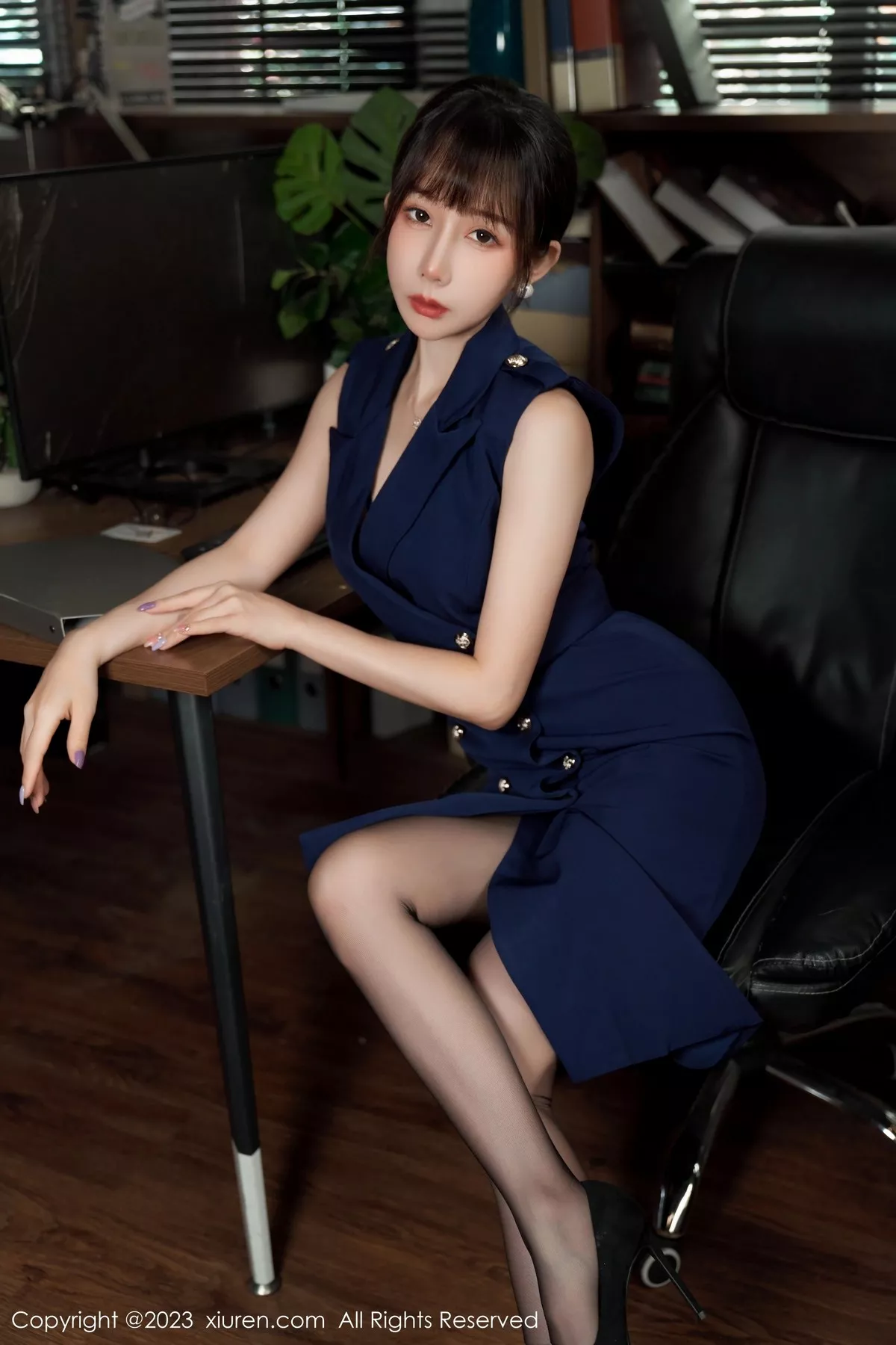 图片[23]-[XiuRen秀人网]第6737期波巧酱写真-秀人集