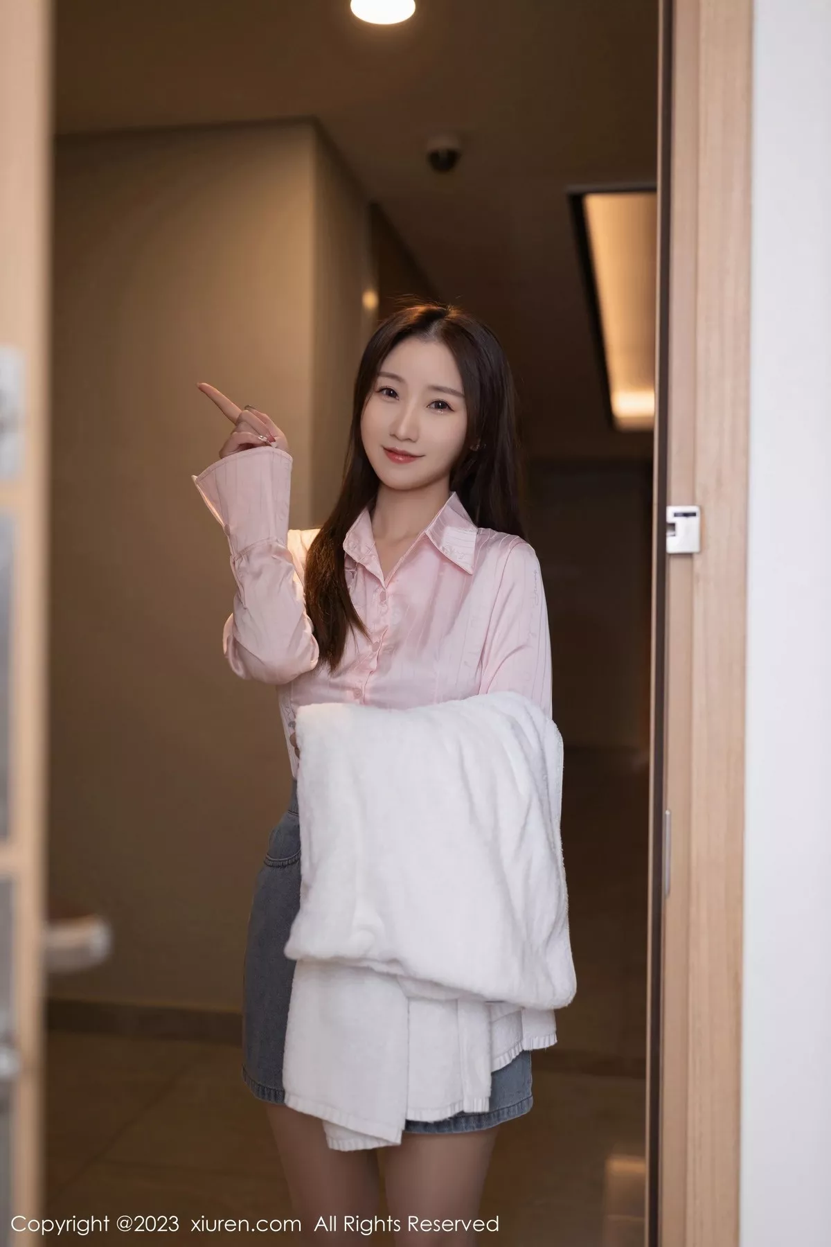 [XiuRen秀人网]第6832期杏子写真-秀人集