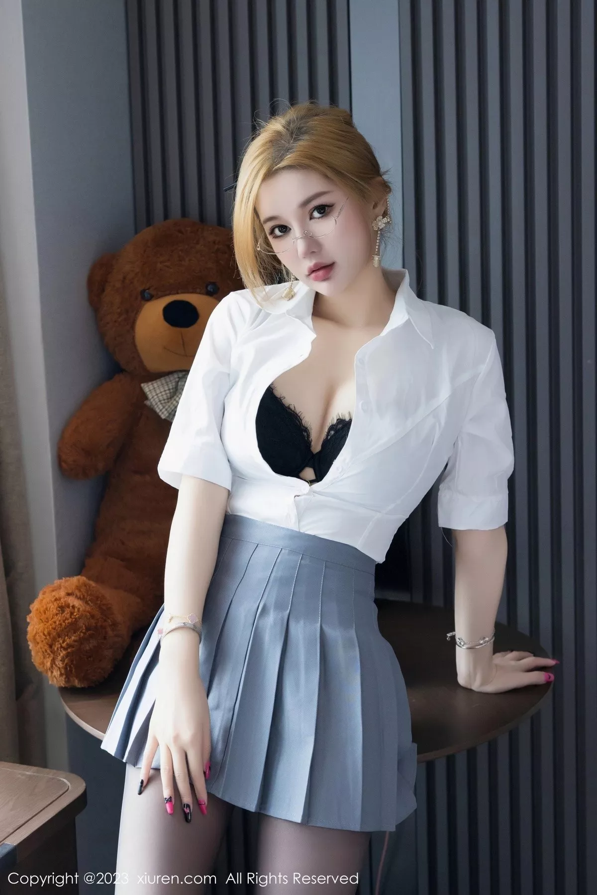 [XiuRen秀人网]第6836期杨可可写真-秀人集