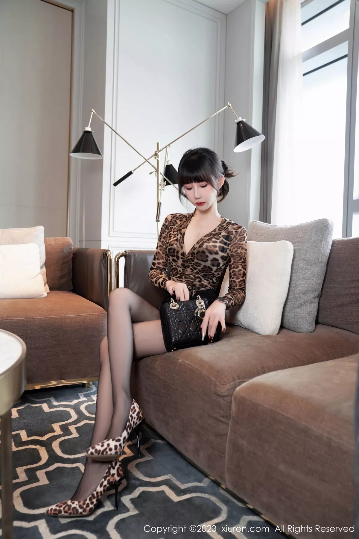 图片[17]-[XiuRen秀人网]第6904期波巧酱写真-秀人集