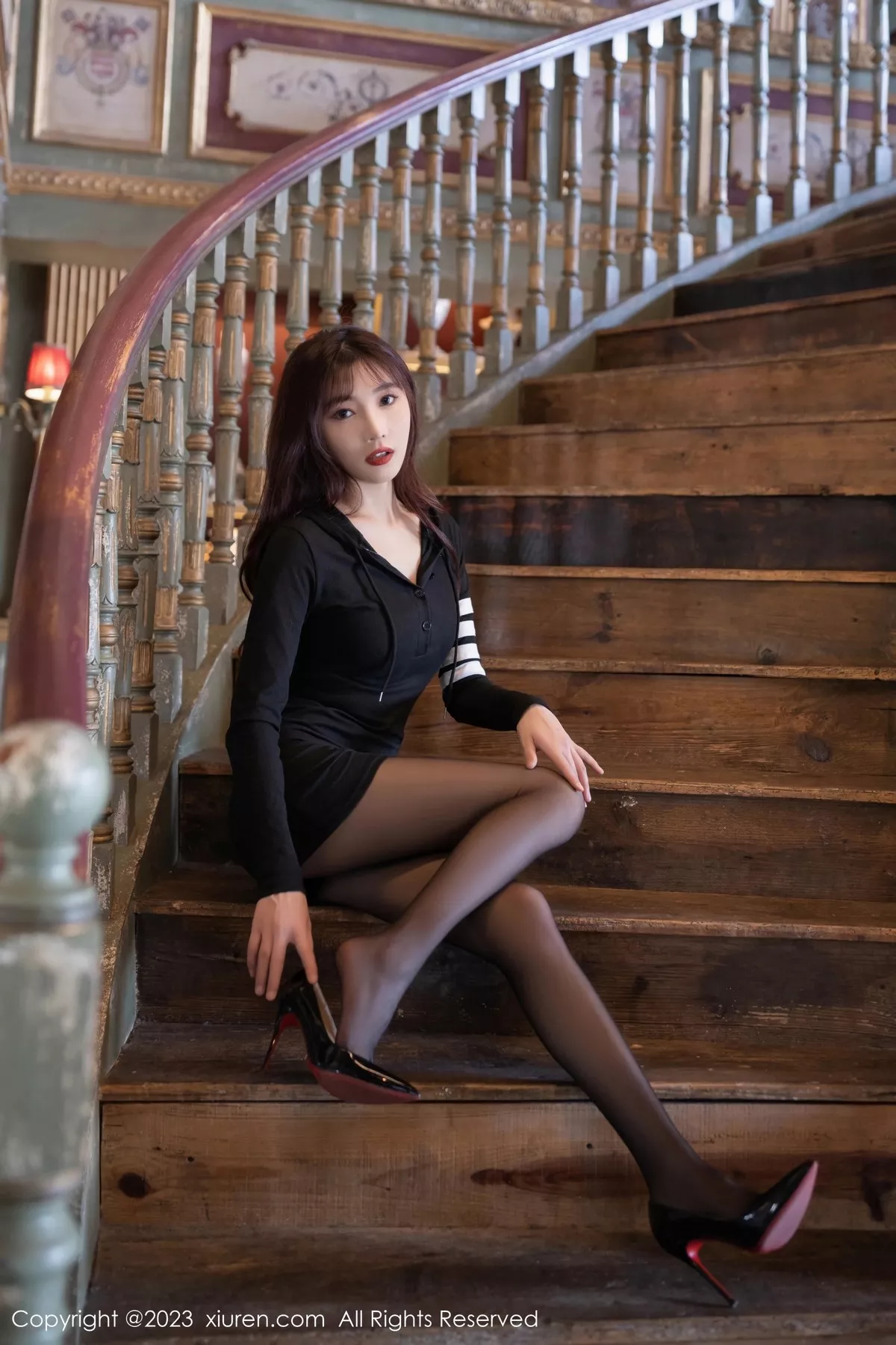 图片[4]-[XiuRen秀人网]第6925期陆萱萱写真-秀人集