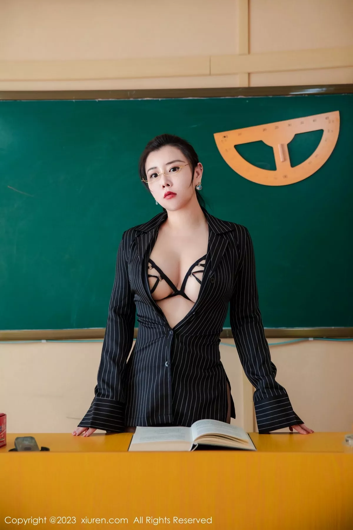 图片[27]-[XiuRen秀人网]第6823期王婉悠写真-秀人集
