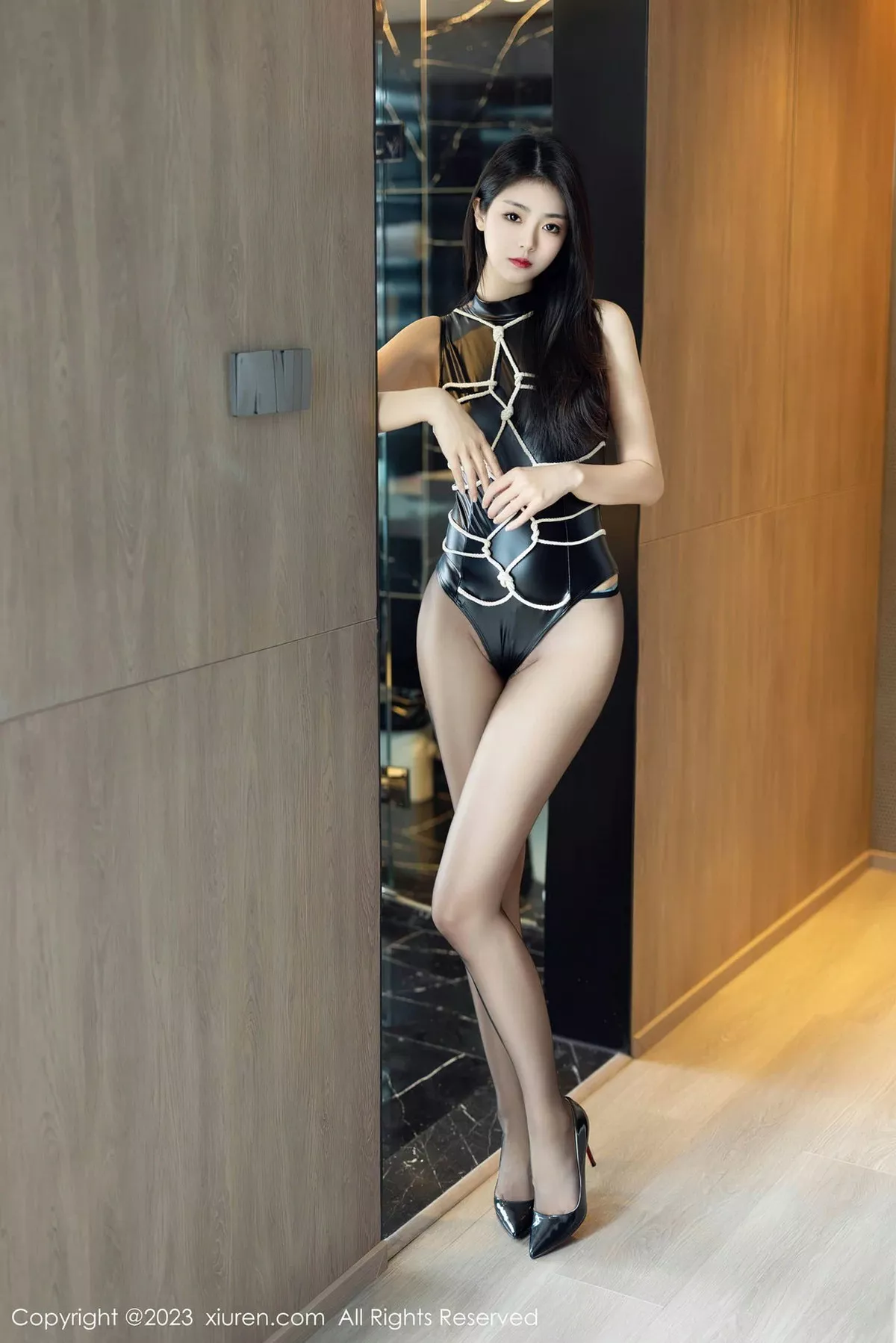 图片[2]-[XiuRen秀人网]第6990期可乐写真-秀人集