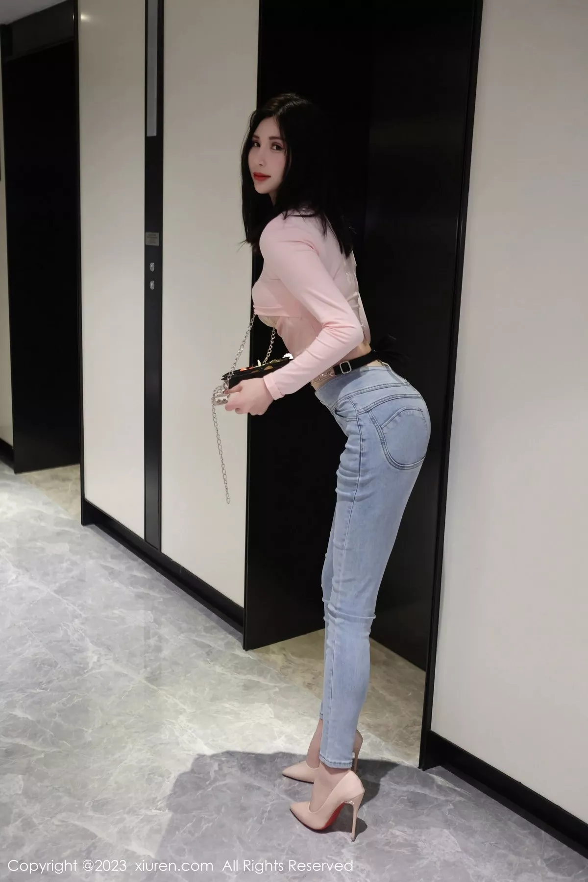 图片[4]-[XiuRen秀人网]第6992期王曼柔写真-秀人集