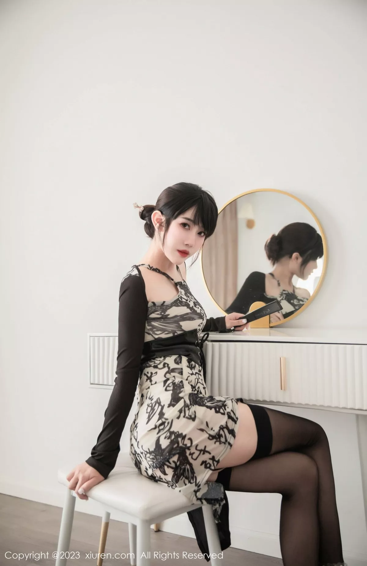 图片[32]-[XiuRen秀人网]第7015期严利娅写真-秀人集