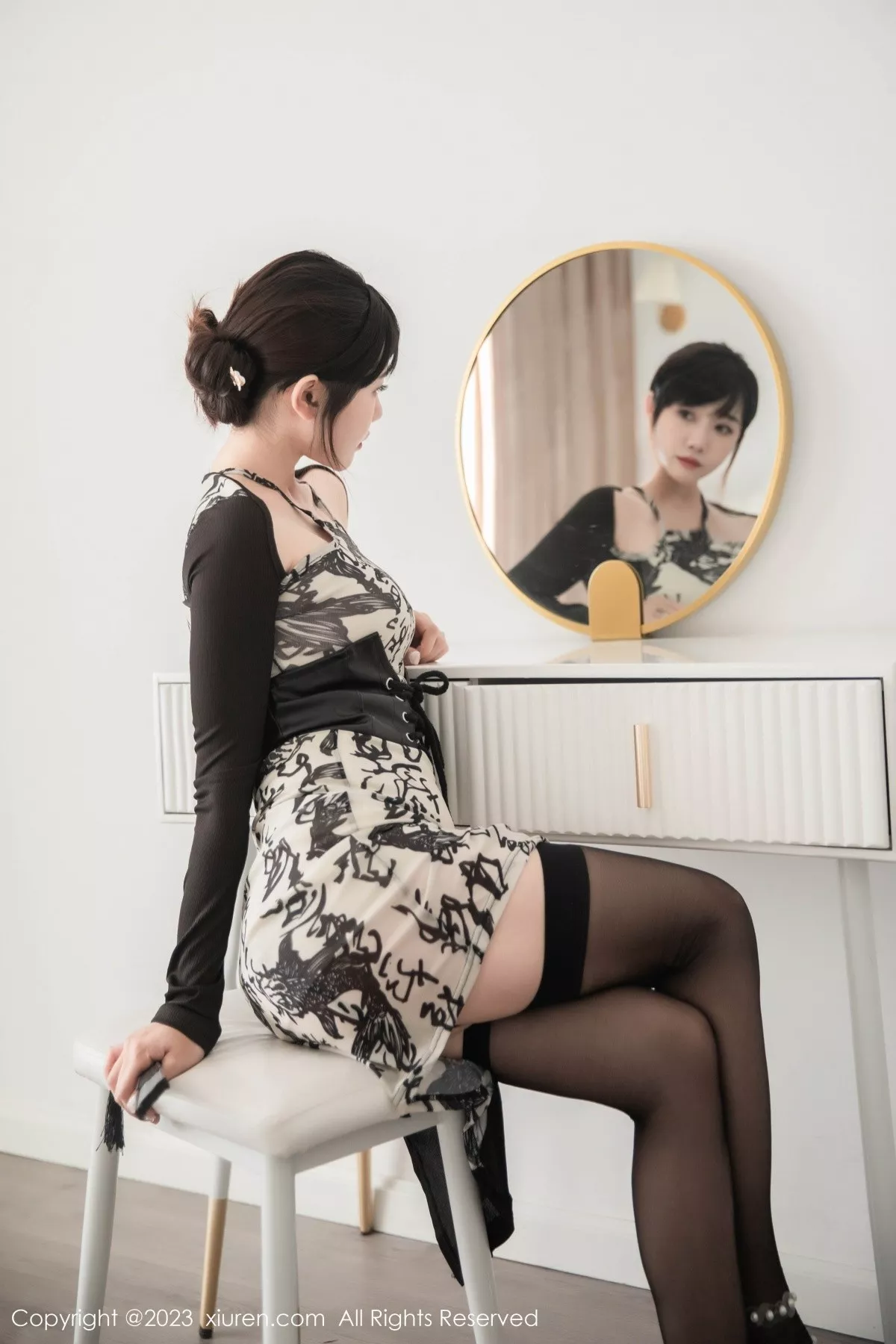 图片[31]-[XiuRen秀人网]第7015期严利娅写真-秀人集