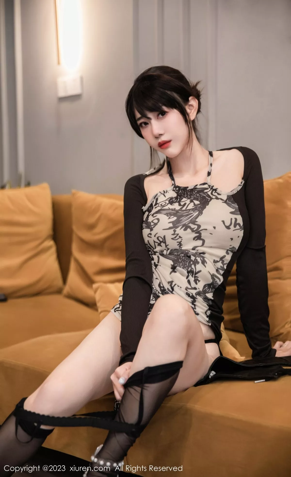 图片[52]-[XiuRen秀人网]第7015期严利娅写真-秀人集