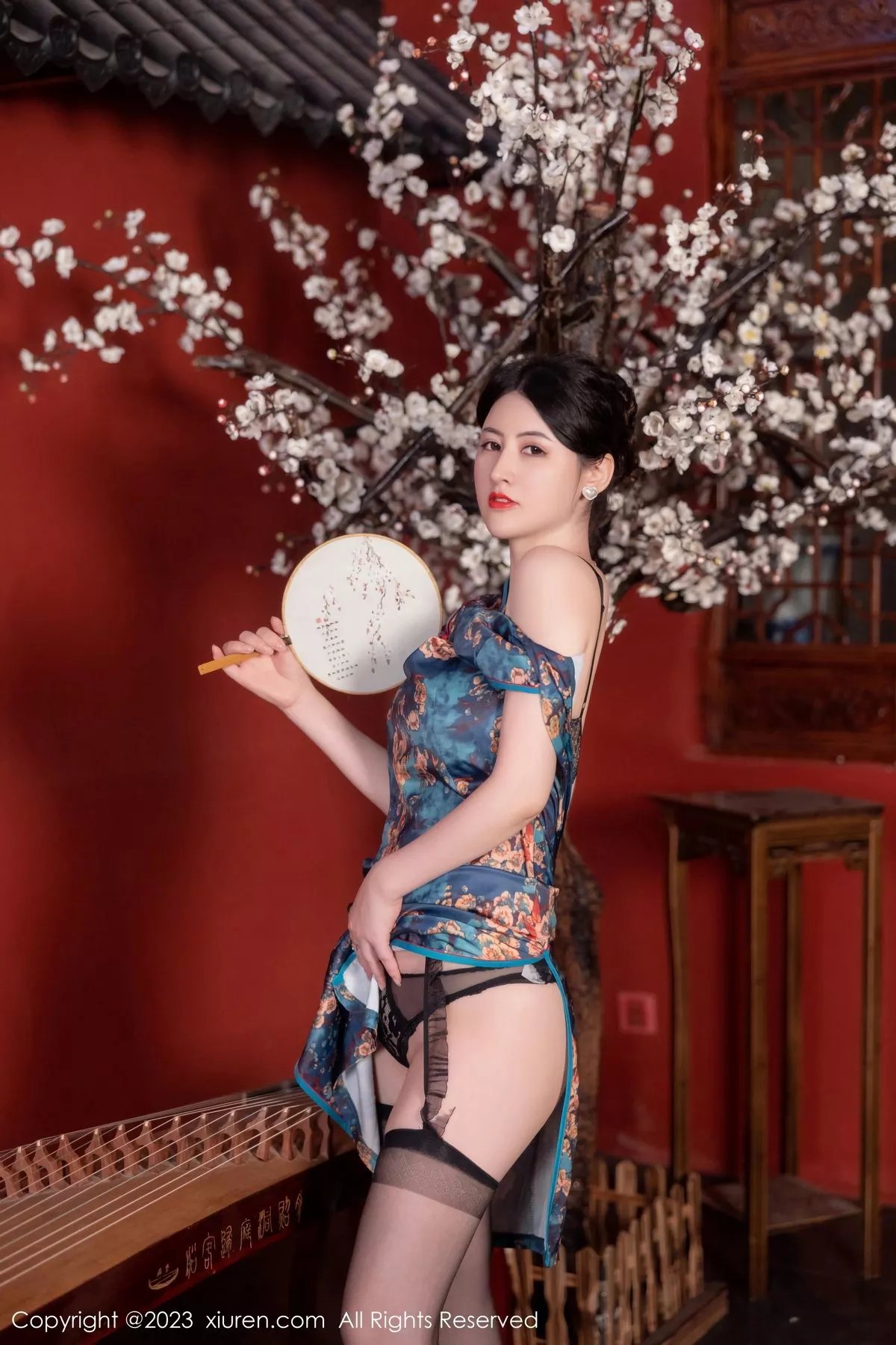 图片[24]-[XiuRen秀人网]第7051期诗诗写真-秀人集