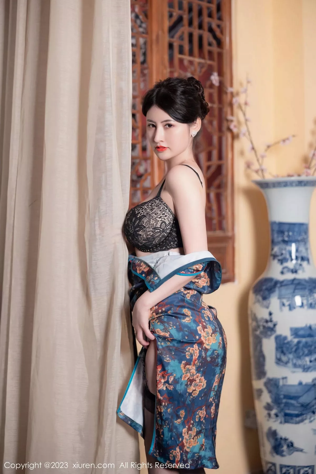 图片[46]-[XiuRen秀人网]第7051期诗诗写真-秀人集