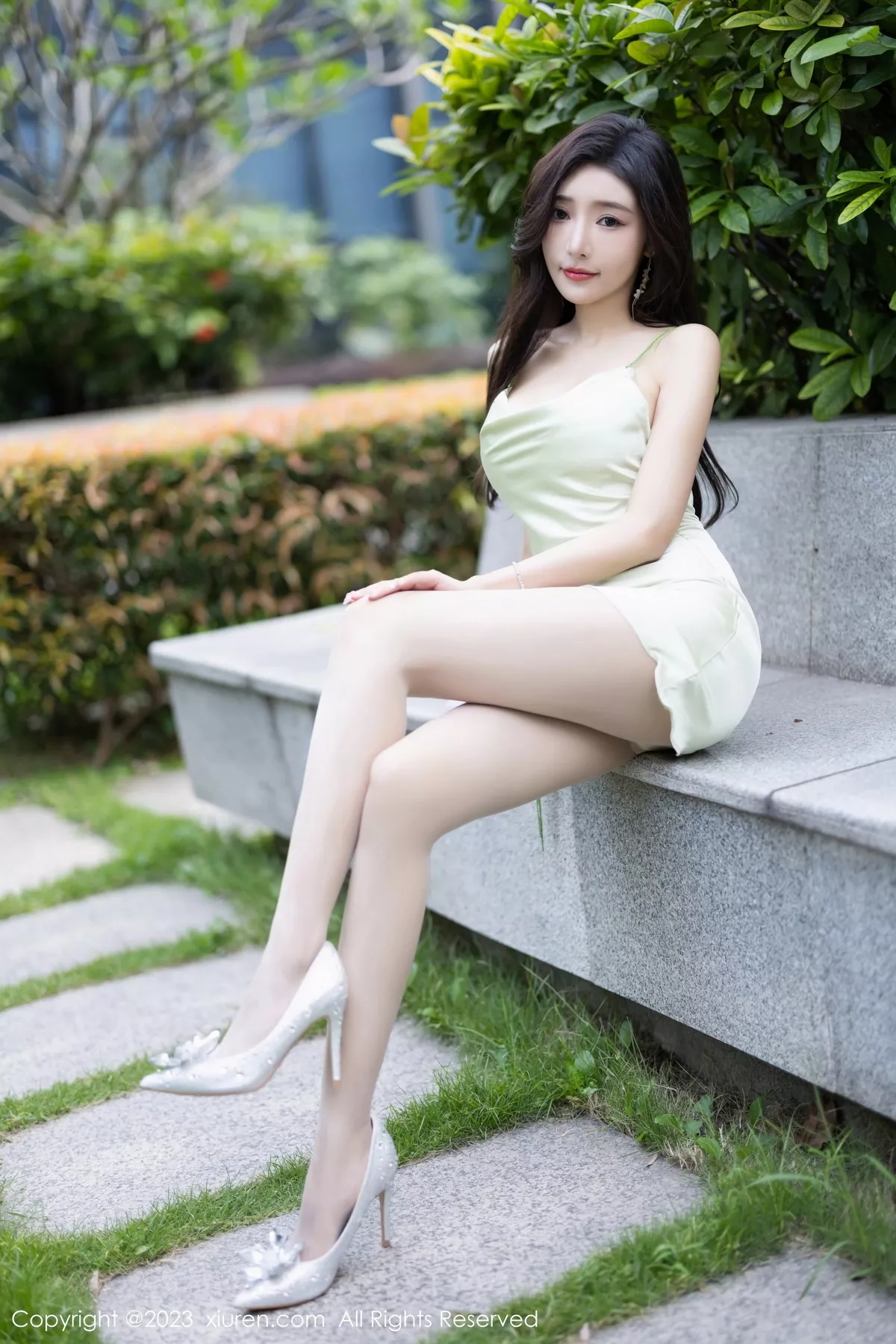 图片[5]-[XiuRen秀人网]第7077期王馨瑶写真-秀人集