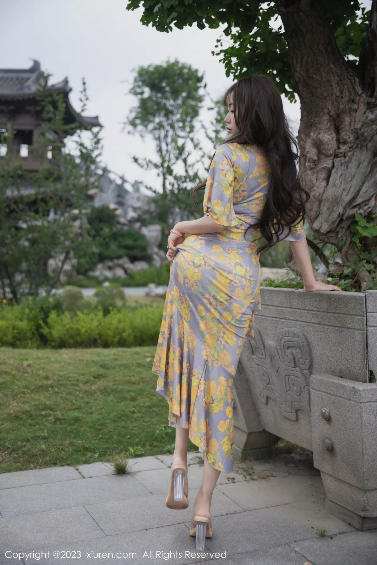 图片[12]-[XiuRen秀人网]第6949期严利娅写真-秀人集