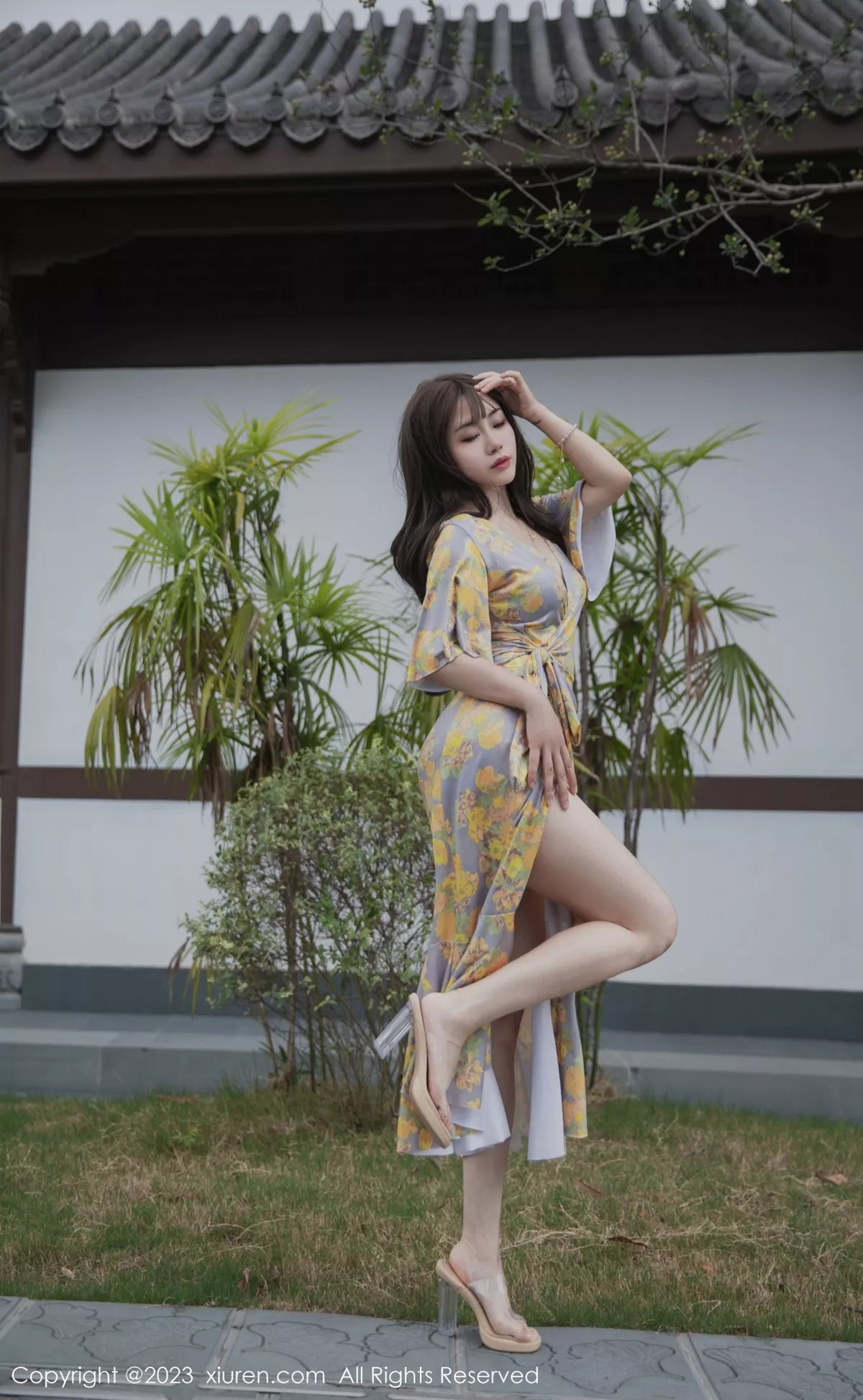 图片[27]-[XiuRen秀人网]第6949期严利娅写真-秀人集