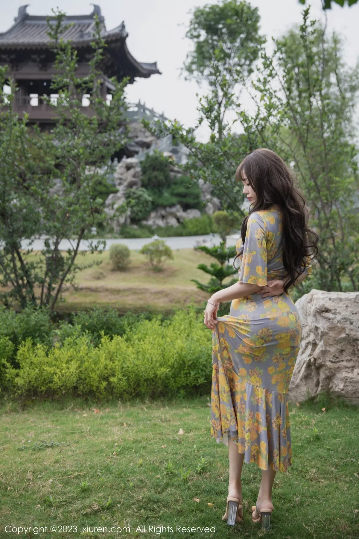 图片[19]-[XiuRen秀人网]第6949期严利娅写真-秀人集