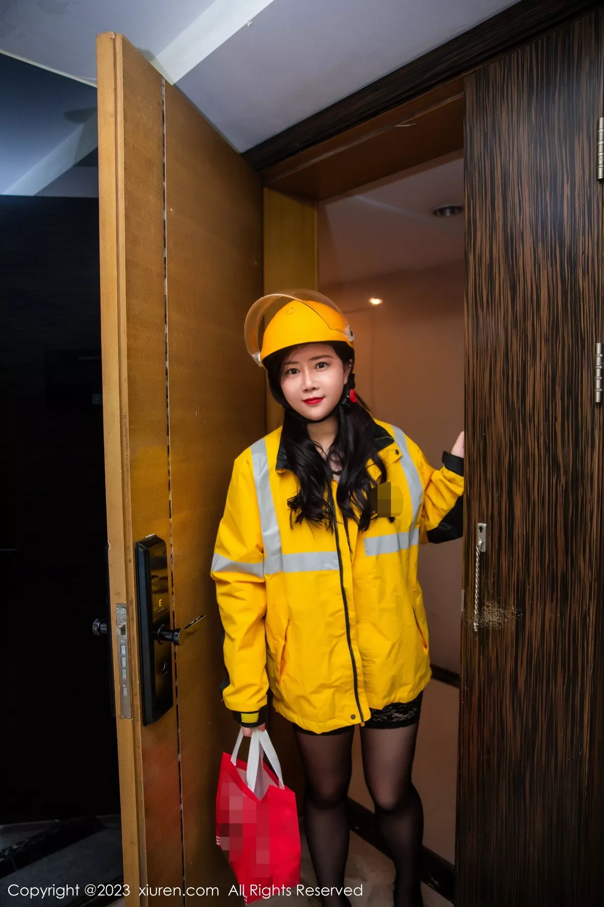 图片[18]-[XiuRen秀人网]第7093期王婉悠写真-秀人集