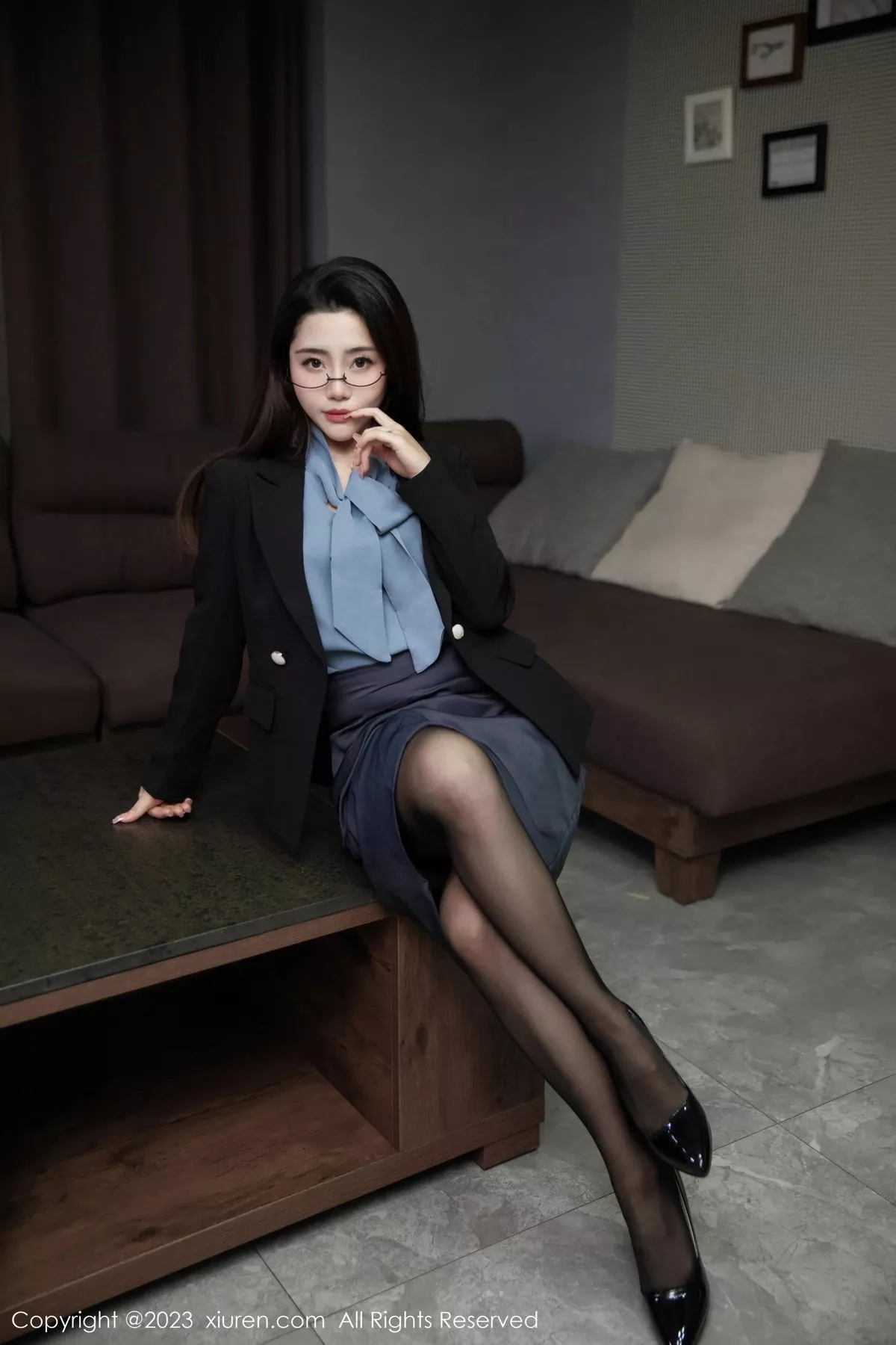 图片[18]-[XiuRen秀人网]第7179期严利娅写真-秀人集