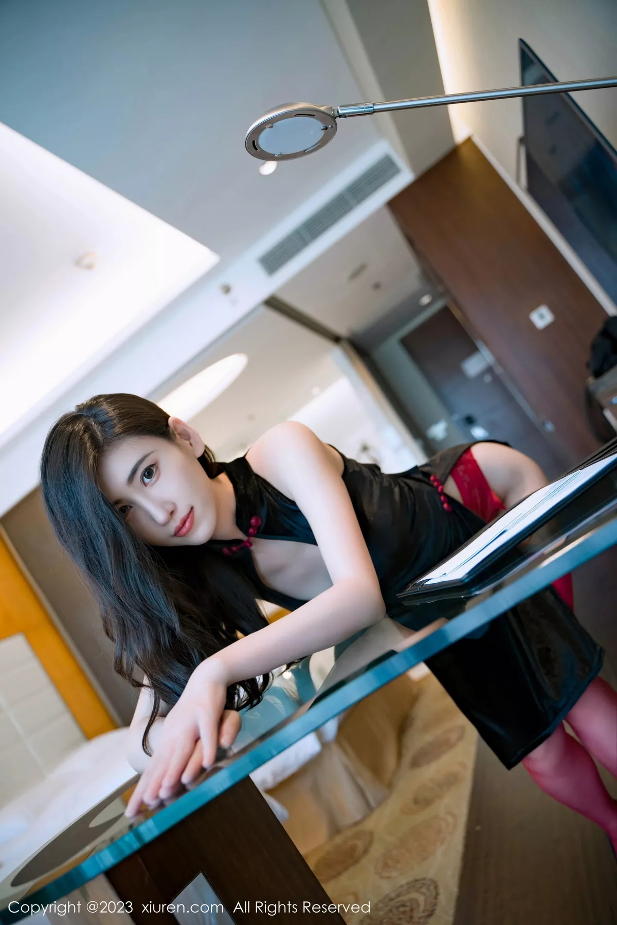 图片[28]-[XiuRen秀人网]第7128期章芃芃写真-秀人集