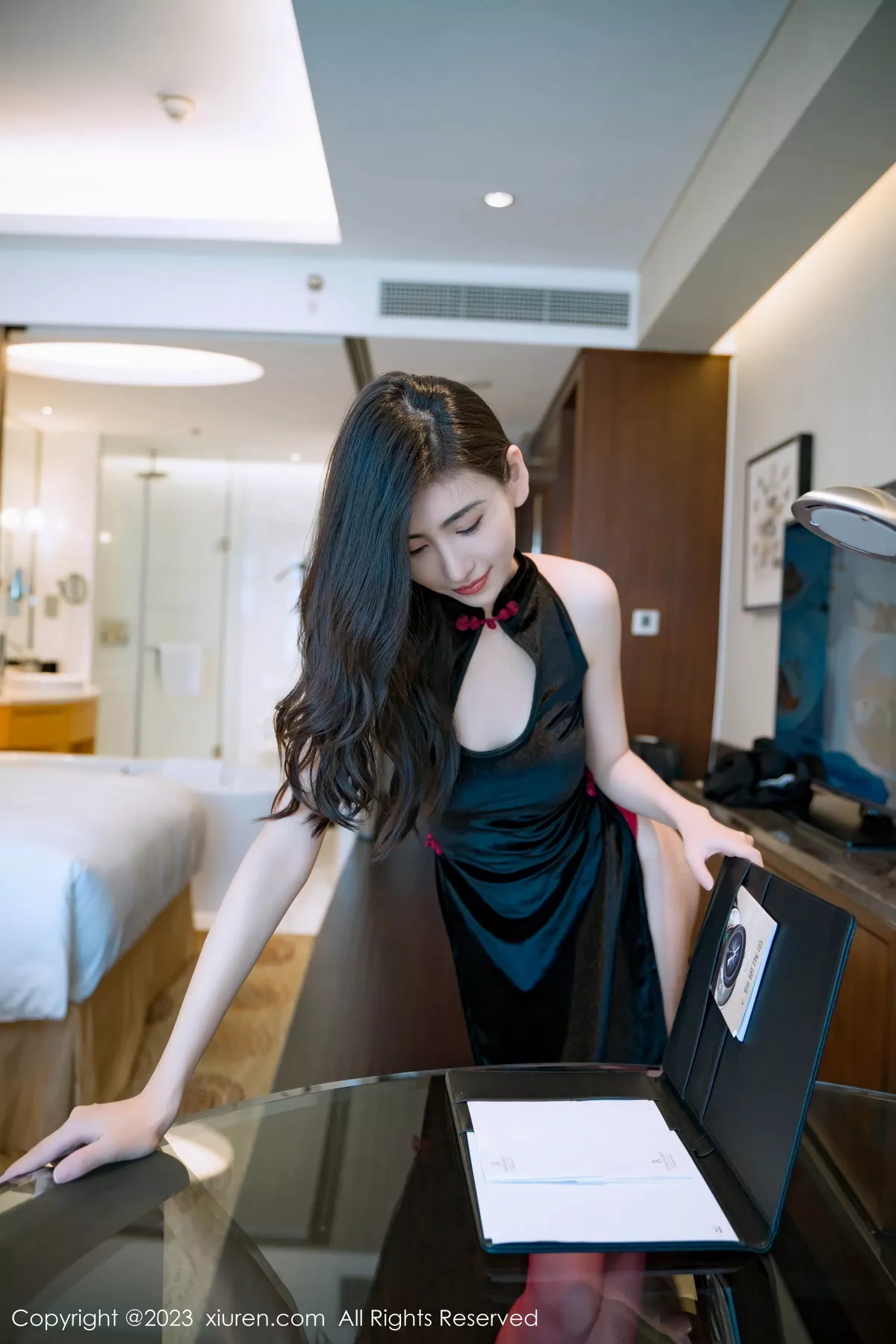 图片[21]-[XiuRen秀人网]第7128期章芃芃写真-秀人集