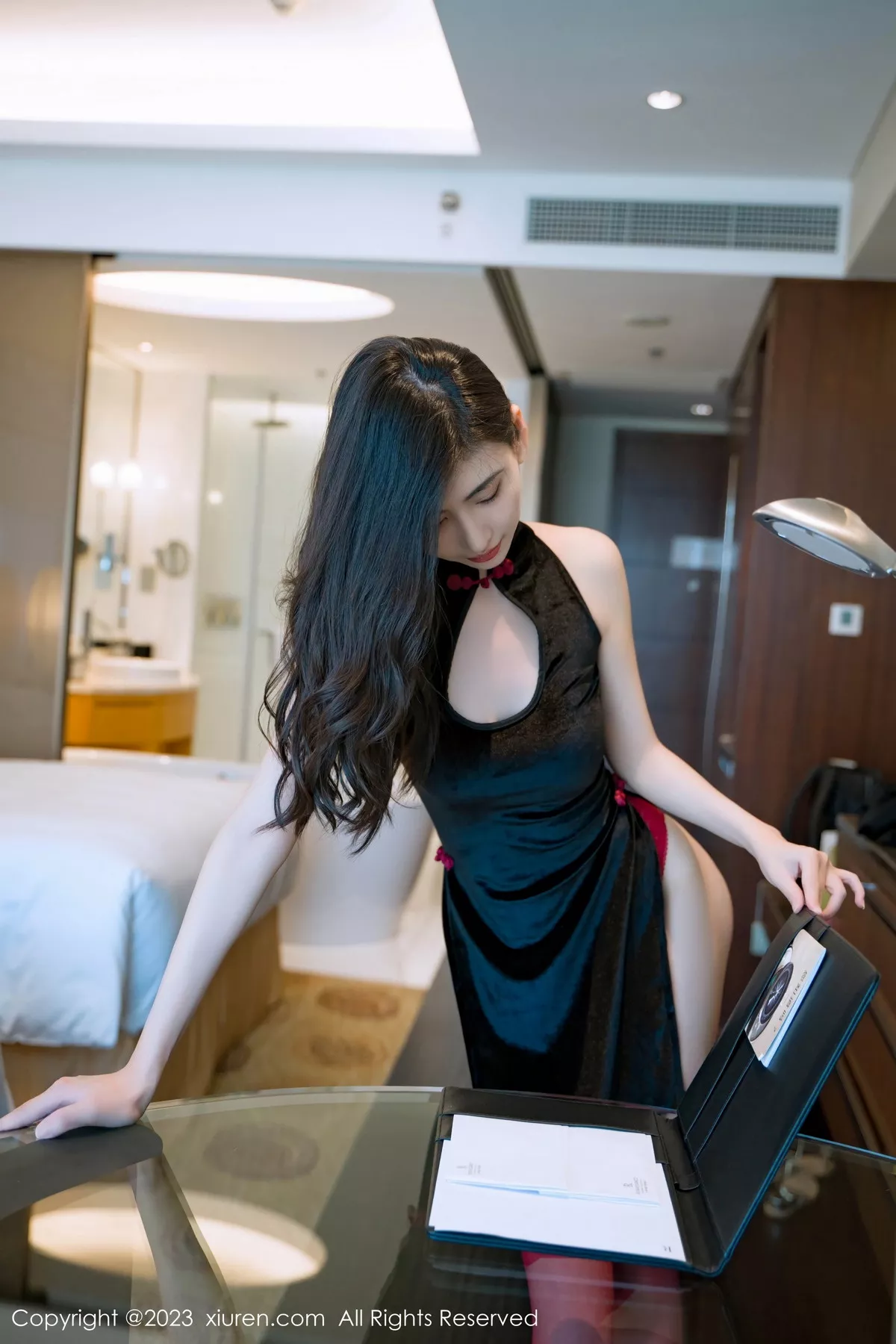 图片[22]-[XiuRen秀人网]第7128期章芃芃写真-秀人集