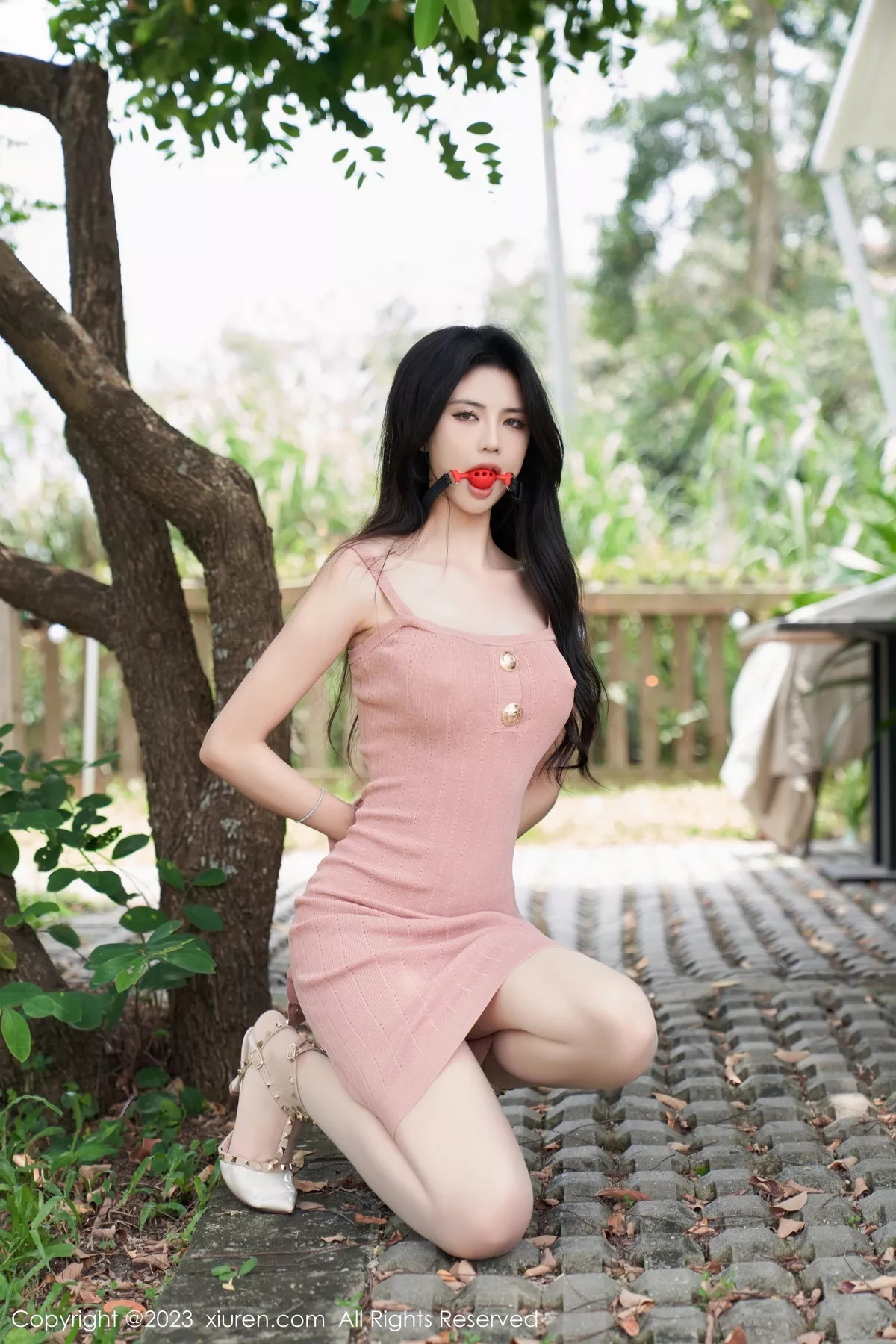 图片[13]-[XiuRen秀人网]第7137期浅浅写真-秀人集