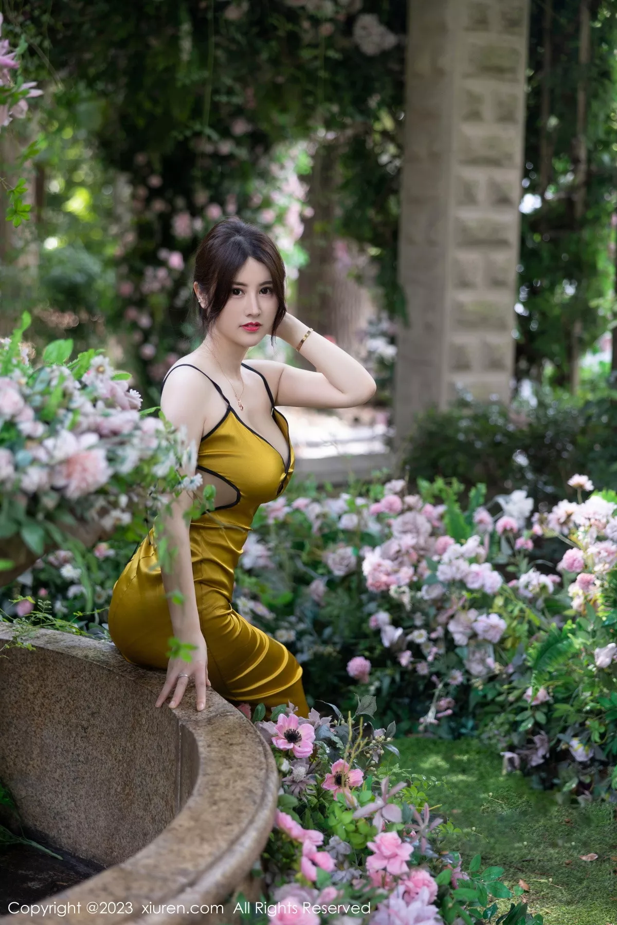 图片[38]-[XiuRen秀人网]第7302期诗诗写真-秀人集