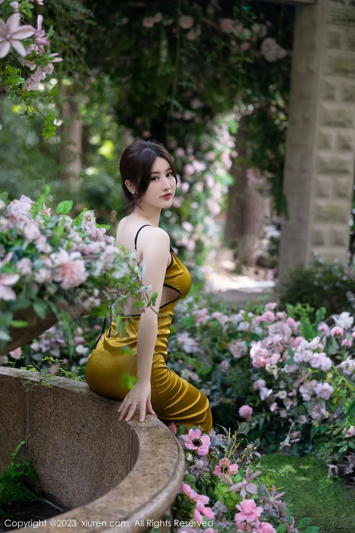 图片[37]-[XiuRen秀人网]第7302期诗诗写真-秀人集