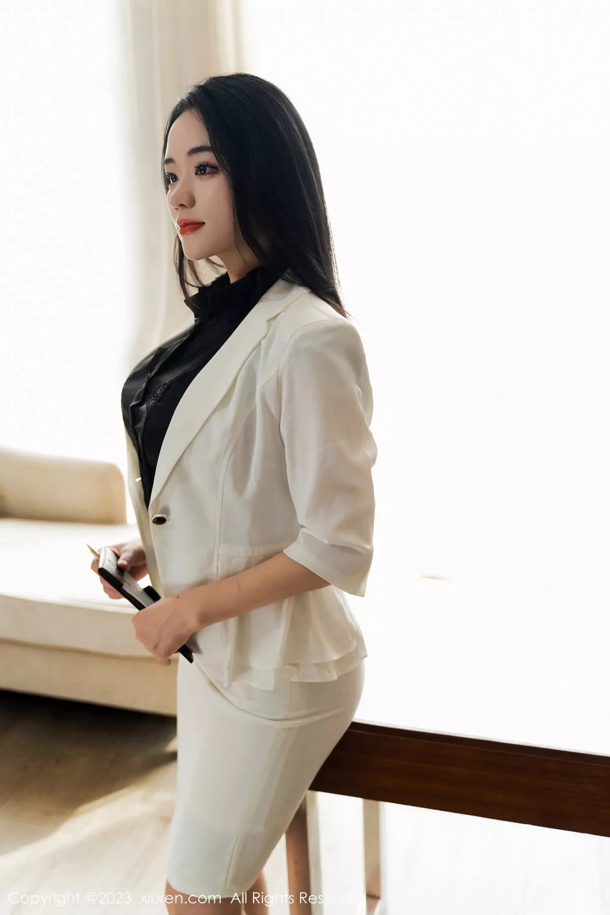 图片[7]-[XiuRen秀人网]第7328期汐汐爱吃草莓写真-秀人集