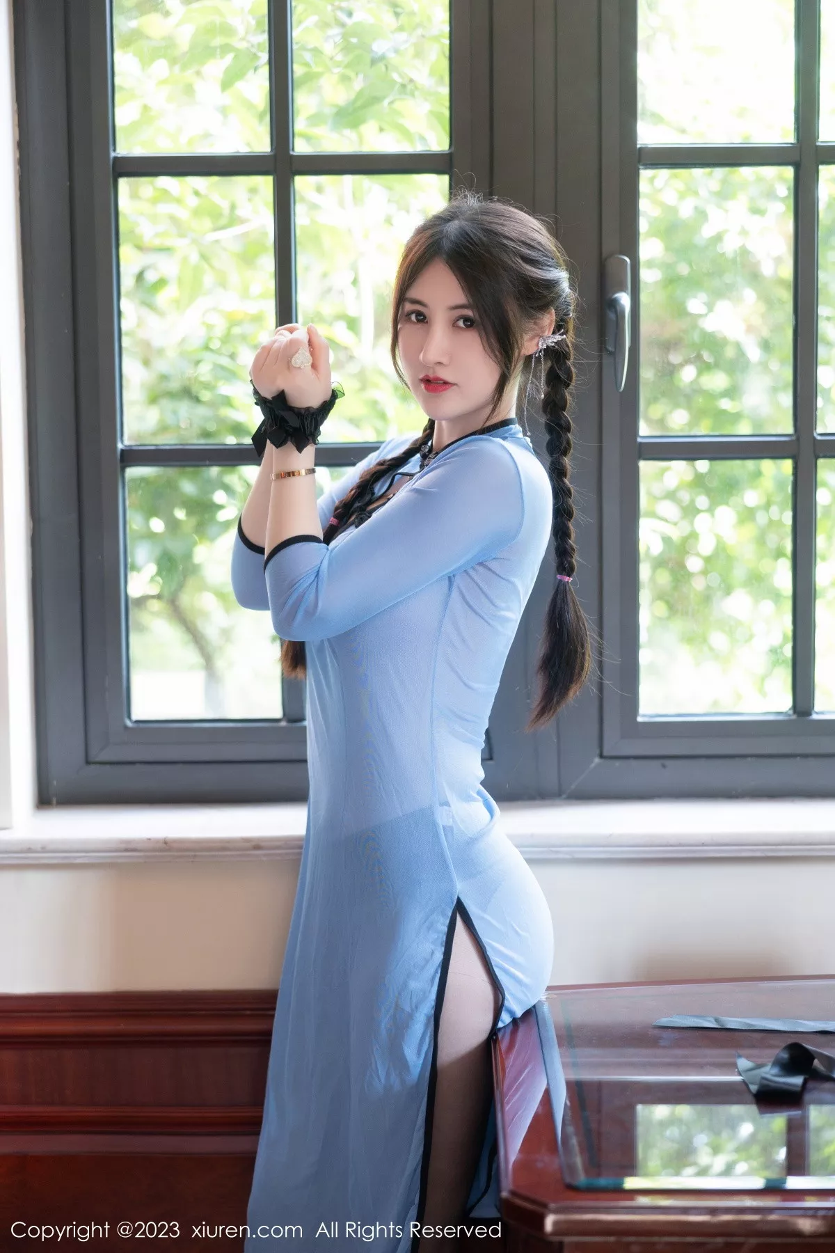 图片[3]-[XiuRen秀人网]第7357期诗诗写真-秀人集