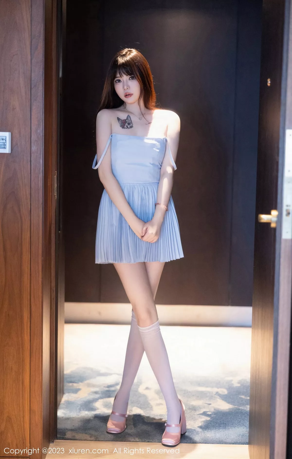 图片[11]-[XiuRen秀人网]第7266期薇薇写真-秀人集