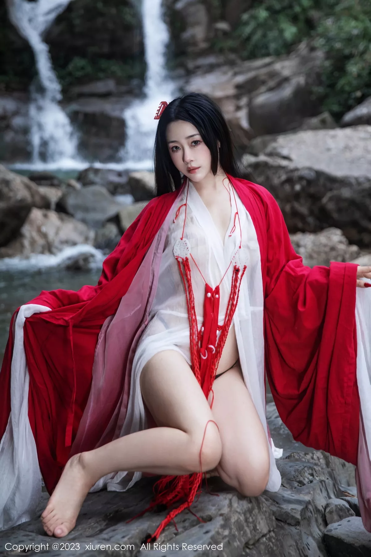 图片[25]-[XiuRen秀人网]第7295期严利娅写真-秀人集