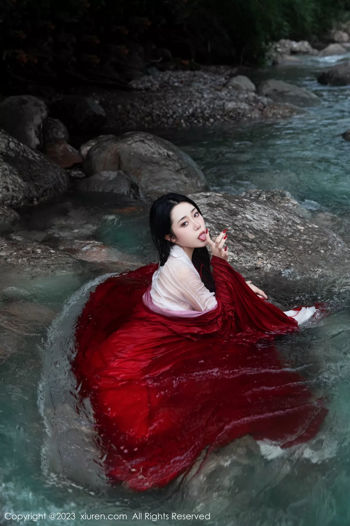 图片[43]-[XiuRen秀人网]第7295期严利娅写真-秀人集