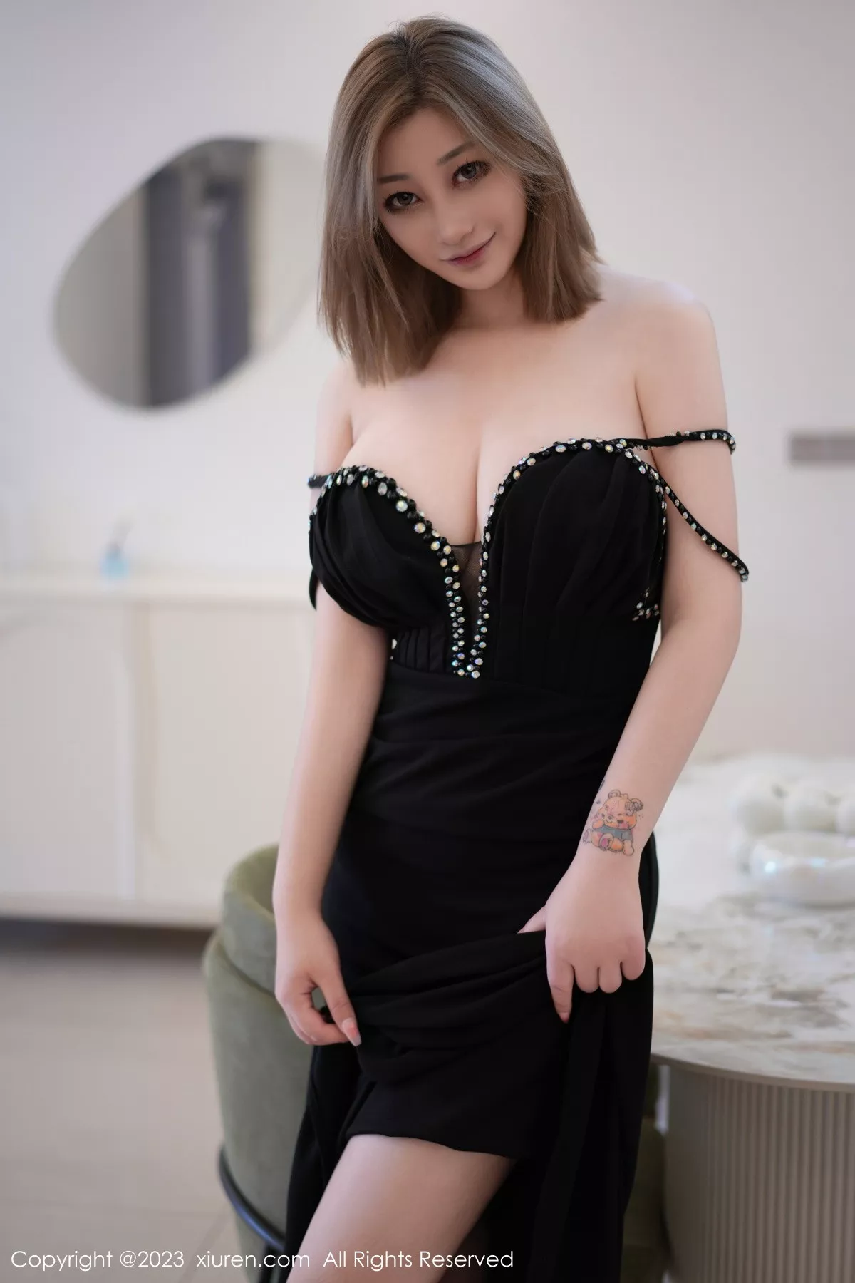 图片[12]-[XiuRen秀人网]第7427期妲己写真-秀人集