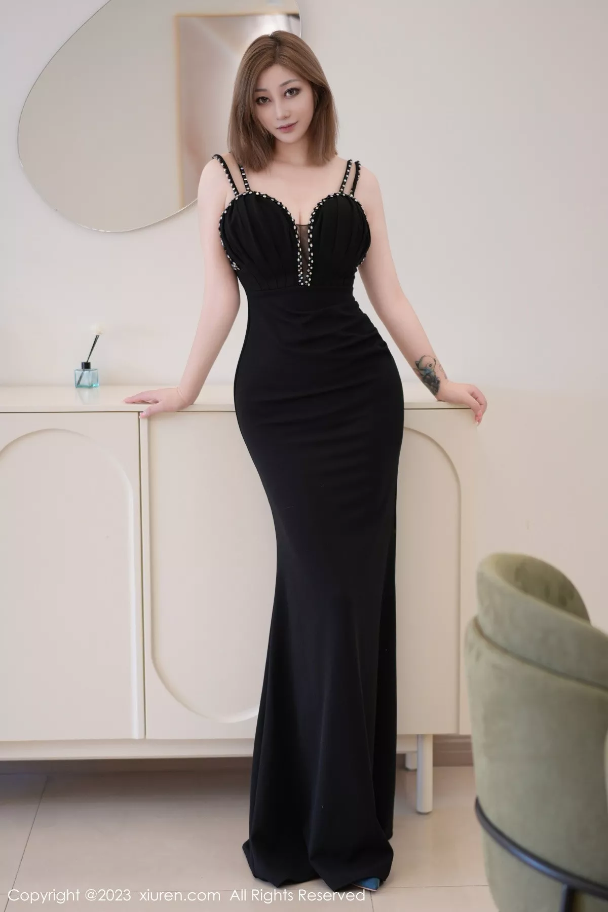 图片[2]-[XiuRen秀人网]第7427期妲己写真-秀人集